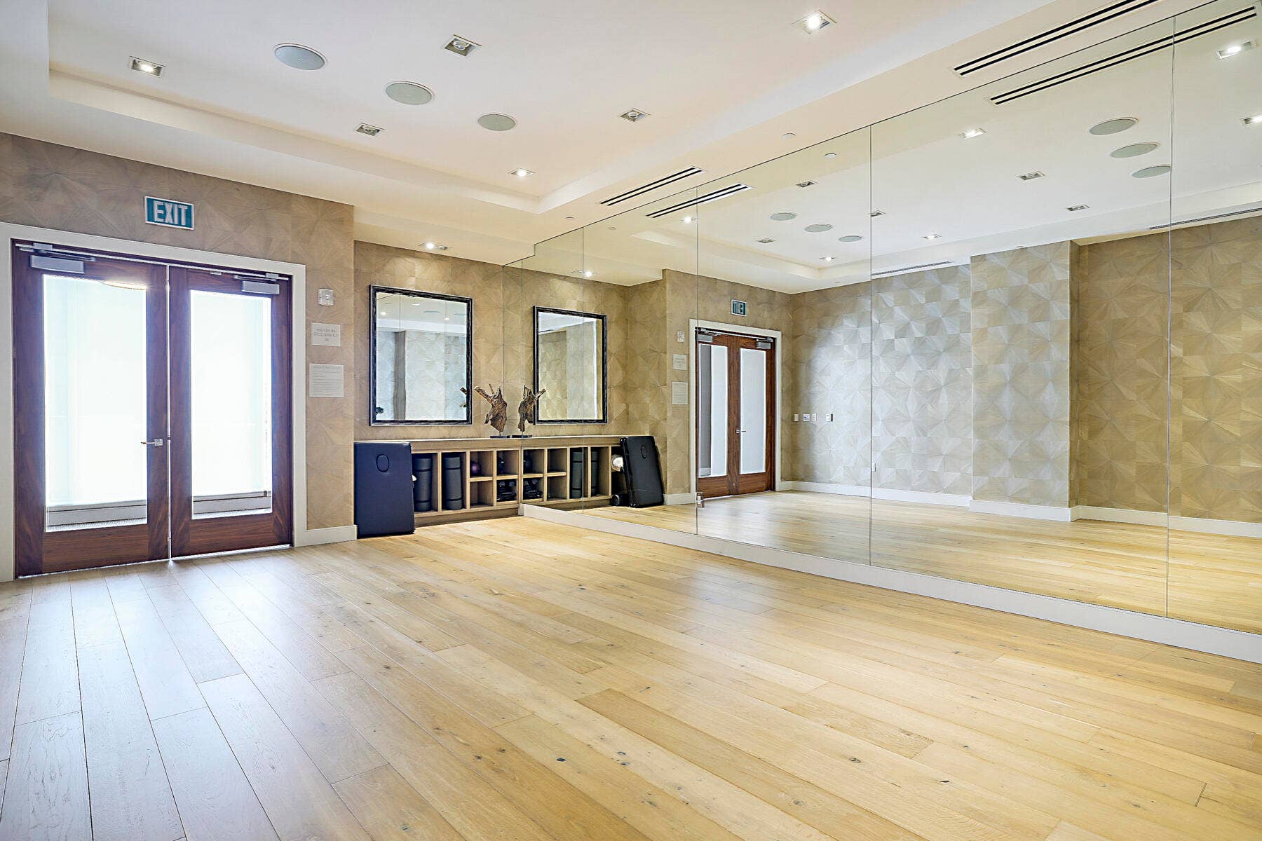 YOGA/DANCE ROOM