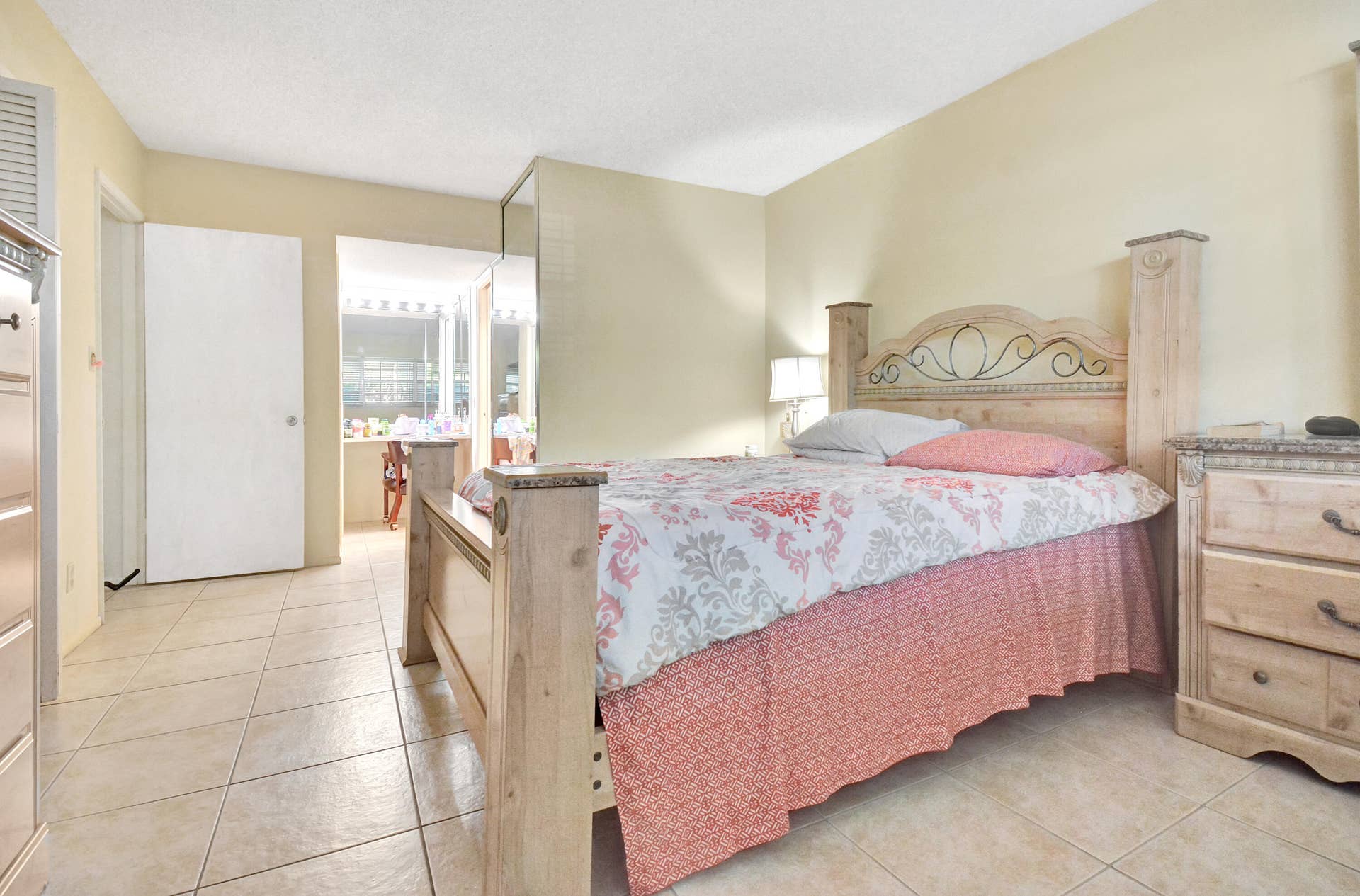 2671 S COURSE Drive, #105, Pompano Beach, FL 33069 Master Bed