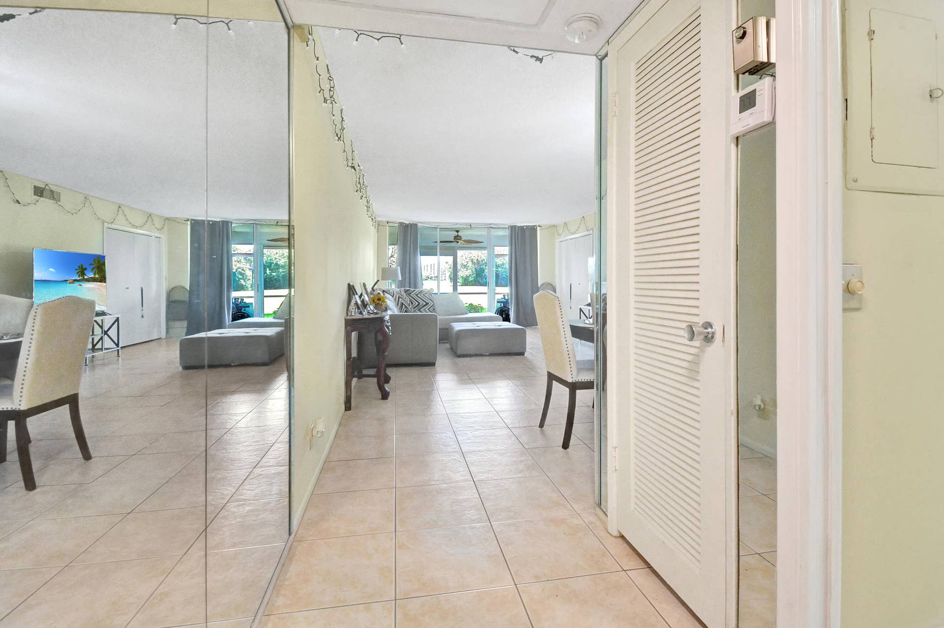 2671 S COURSE Drive, #105, Pompano Beach, FL 33069 Entrance