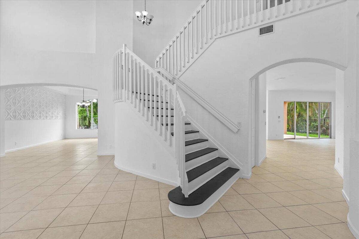 1831 Waldorf Drive E, Royal Palm Beach, FL 33411 ENTRANCE FOYER