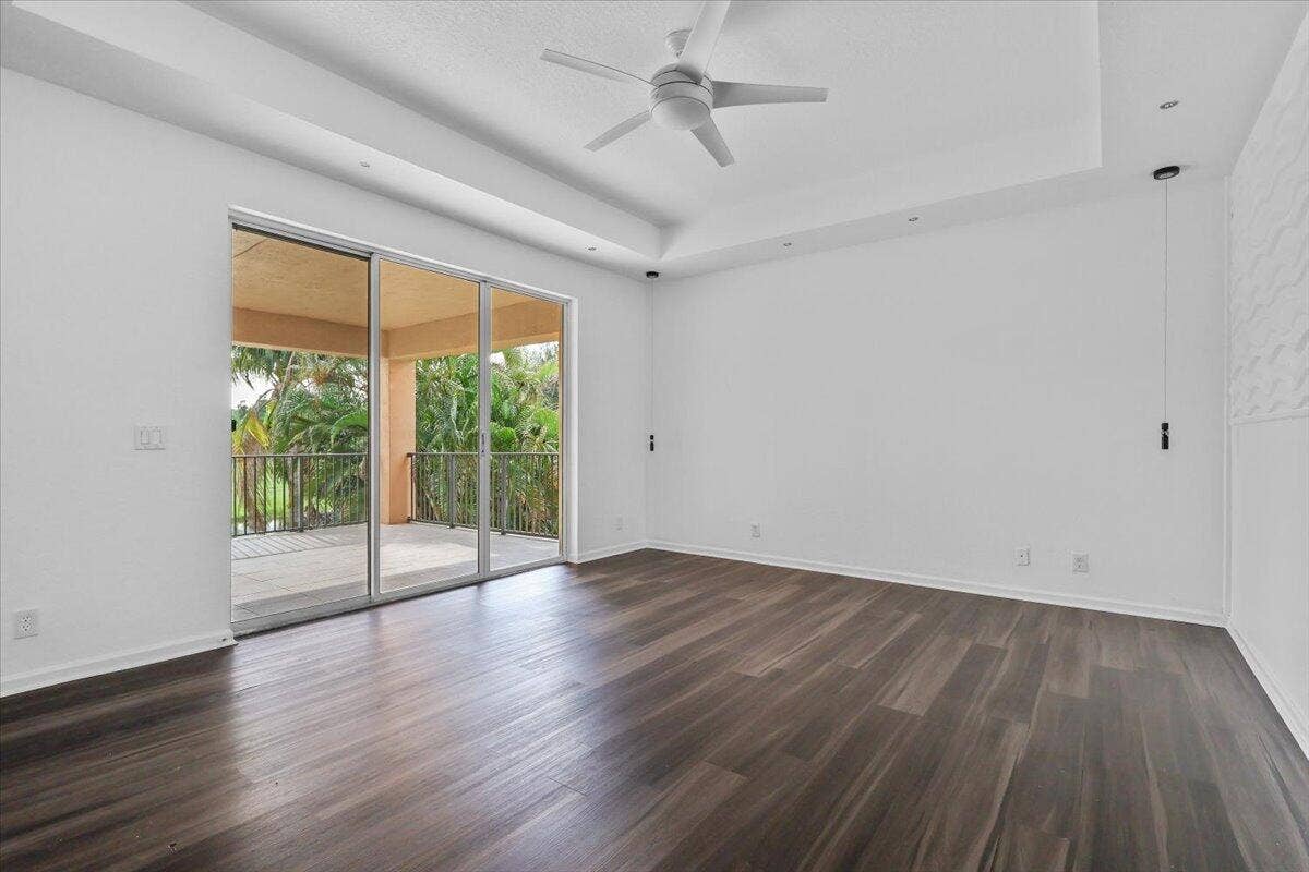 1831 Waldorf Drive E, Royal Palm Beach, FL 33411 MAIN MASTER SUITE ON SECOND FLOOR