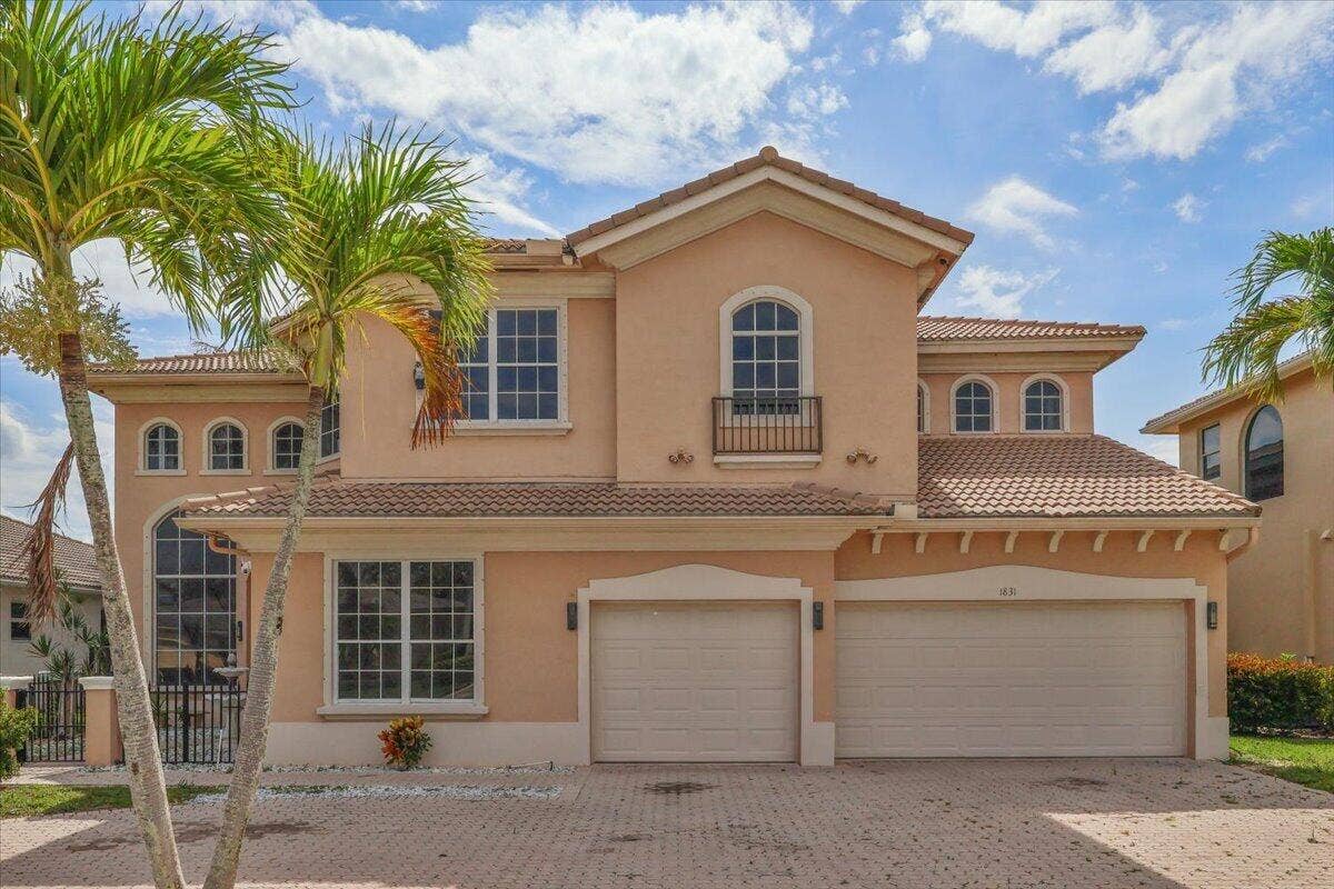 1831 Waldorf Drive E, Royal Palm Beach, FL 33411 FRONT VIEW