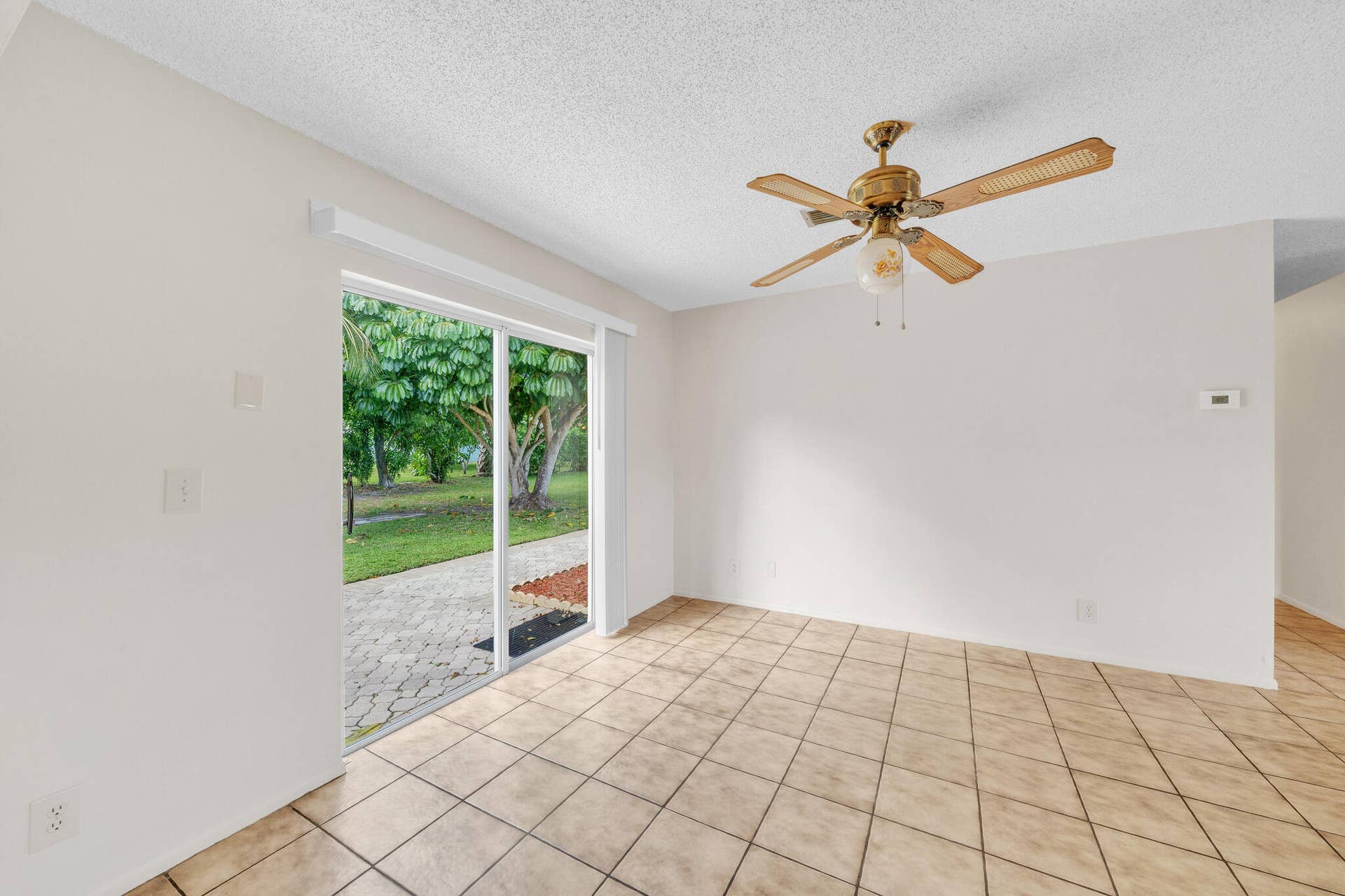 9 Dining Area
