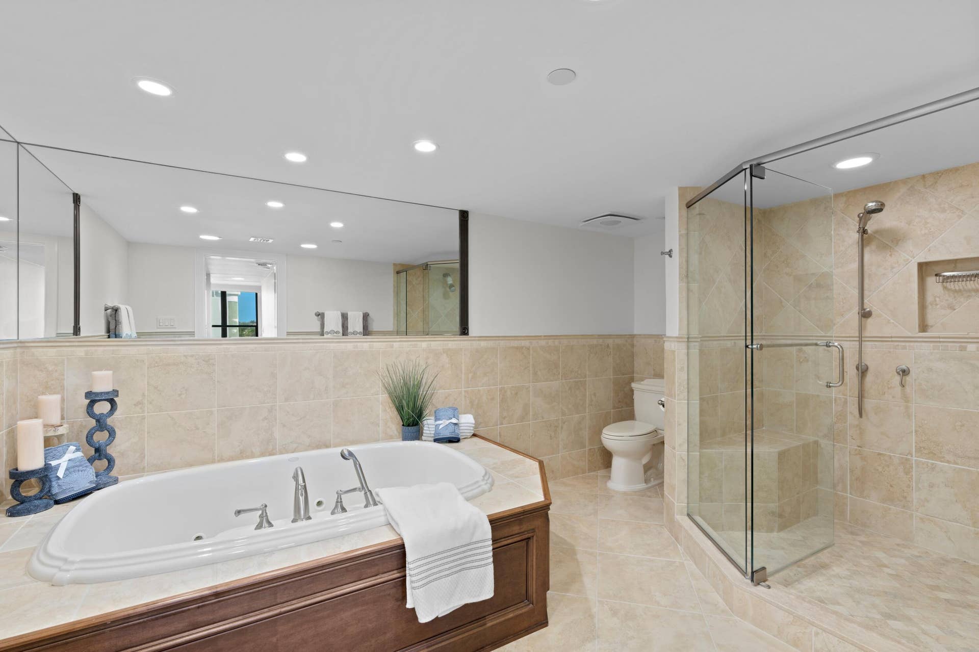 19670 Beach Road, #B303, Tequesta, Jupiter, FL 33469 IMG_1347
