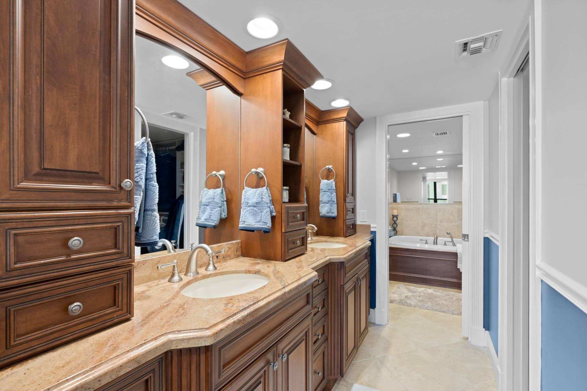19670 Beach Road, #B303, Tequesta, Jupiter, FL 33469 IMG_1329