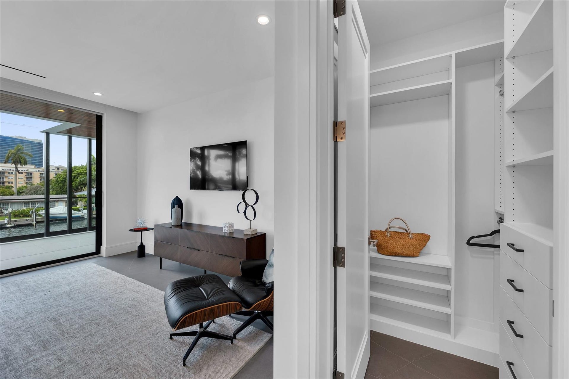 1730 SE 13th Street, Fort Lauderdale, FL 33316 2nd Floor Suite overlooking waterway Bedroom #4