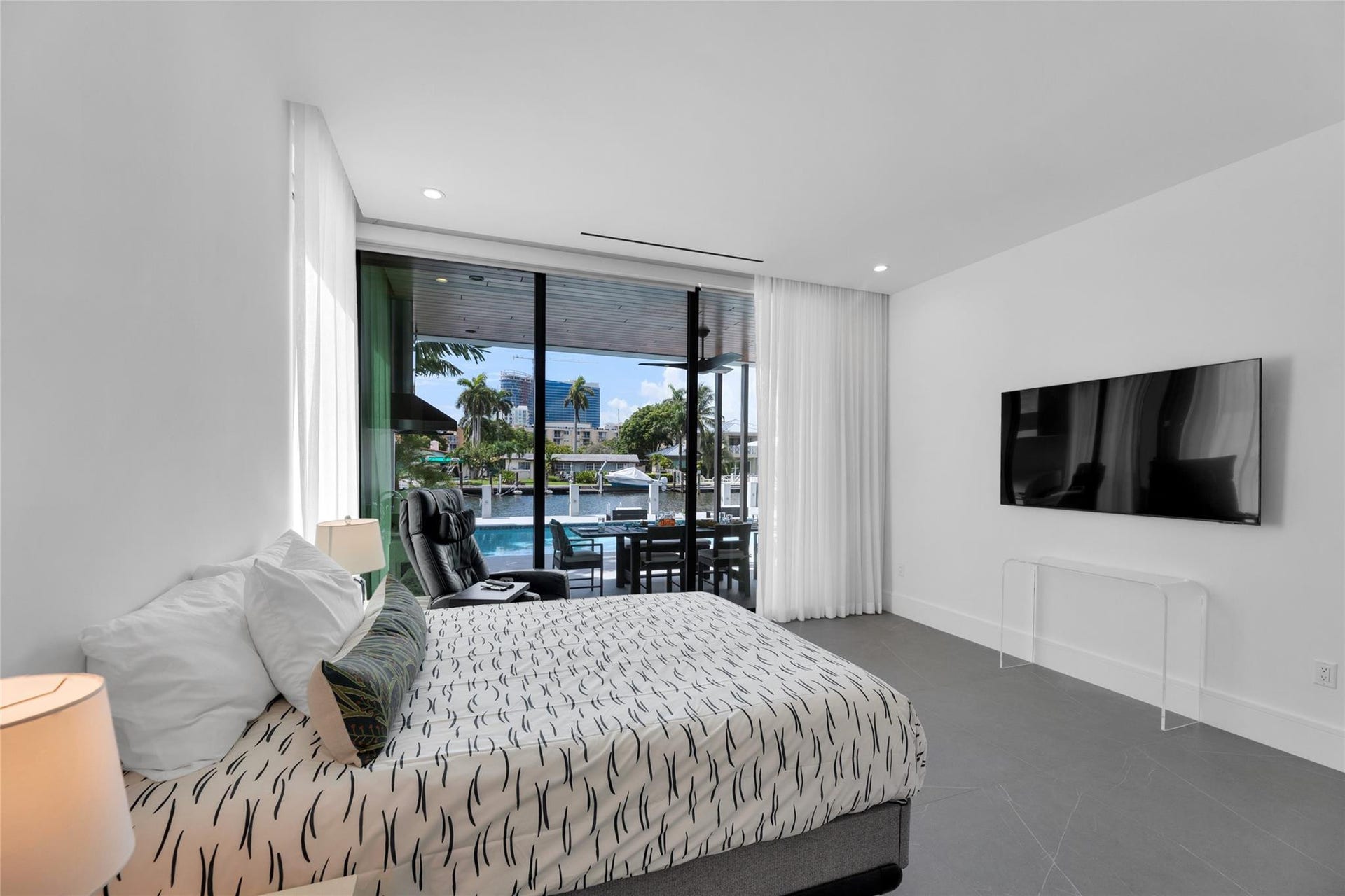 1730 SE 13th Street, Fort Lauderdale, FL 33316 Mother in Law SuiteSuite #2 (1st Floor)