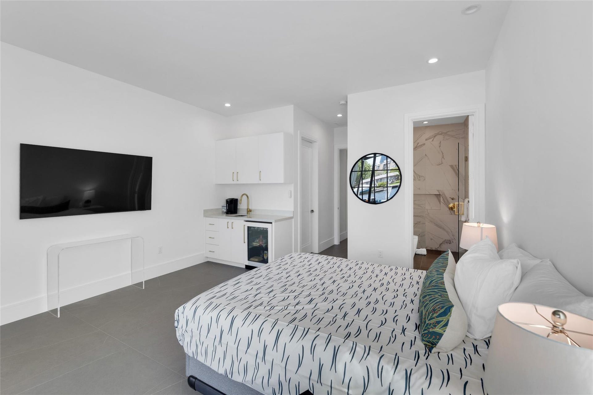 1730 SE 13th Street, Fort Lauderdale, FL 33316 Mother in Law Suite