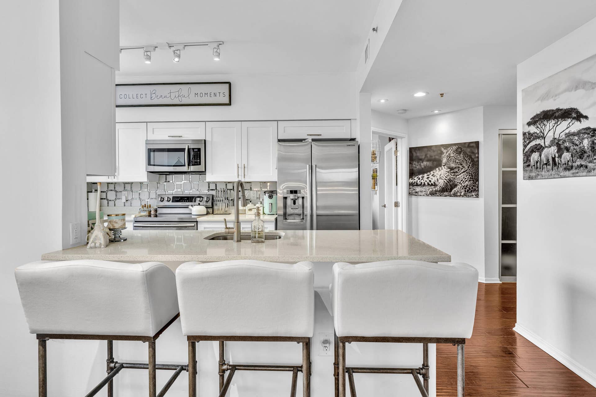 616 Clearwater Park Road, #213, West Palm Beach, FL 33401 Kitchen/Eating Area