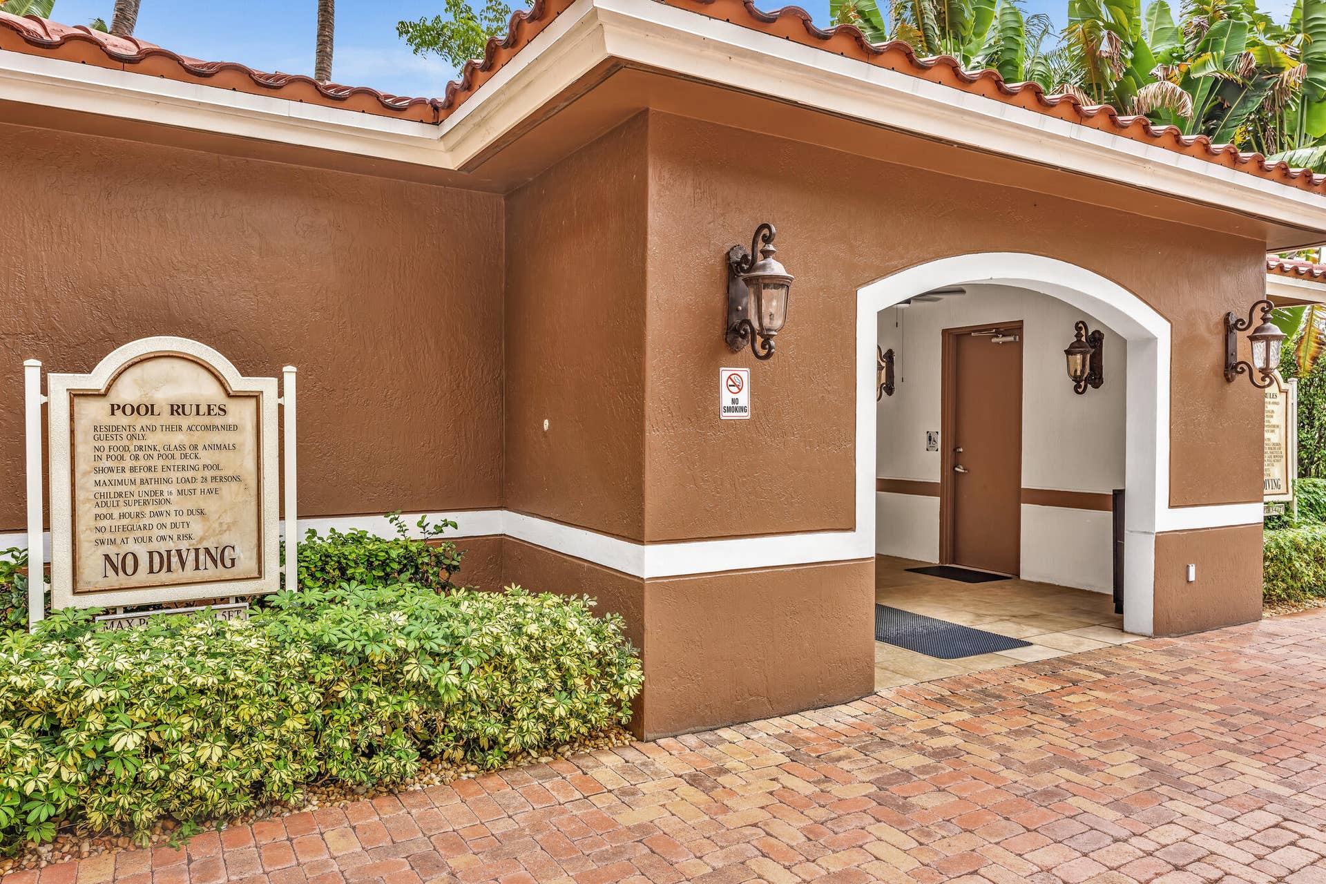 616 Clearwater Park Road, #213, West Palm Beach, FL 33401 FPP01483