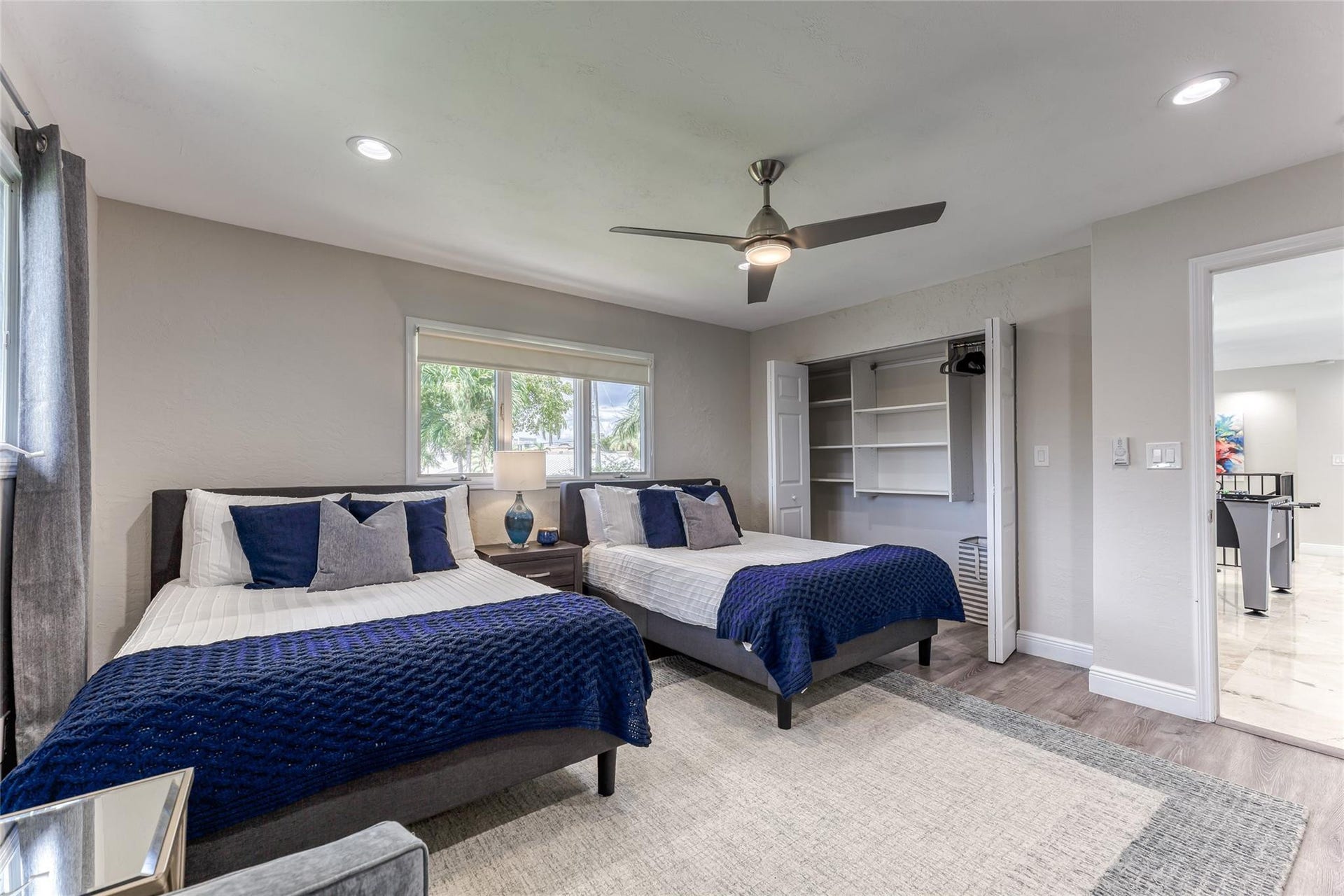 616 1st Key Drive, Fort Lauderdale, FL 33304 BEDROOM #3 Two Queen Size Beds En Suite Bathroom Smart TV
