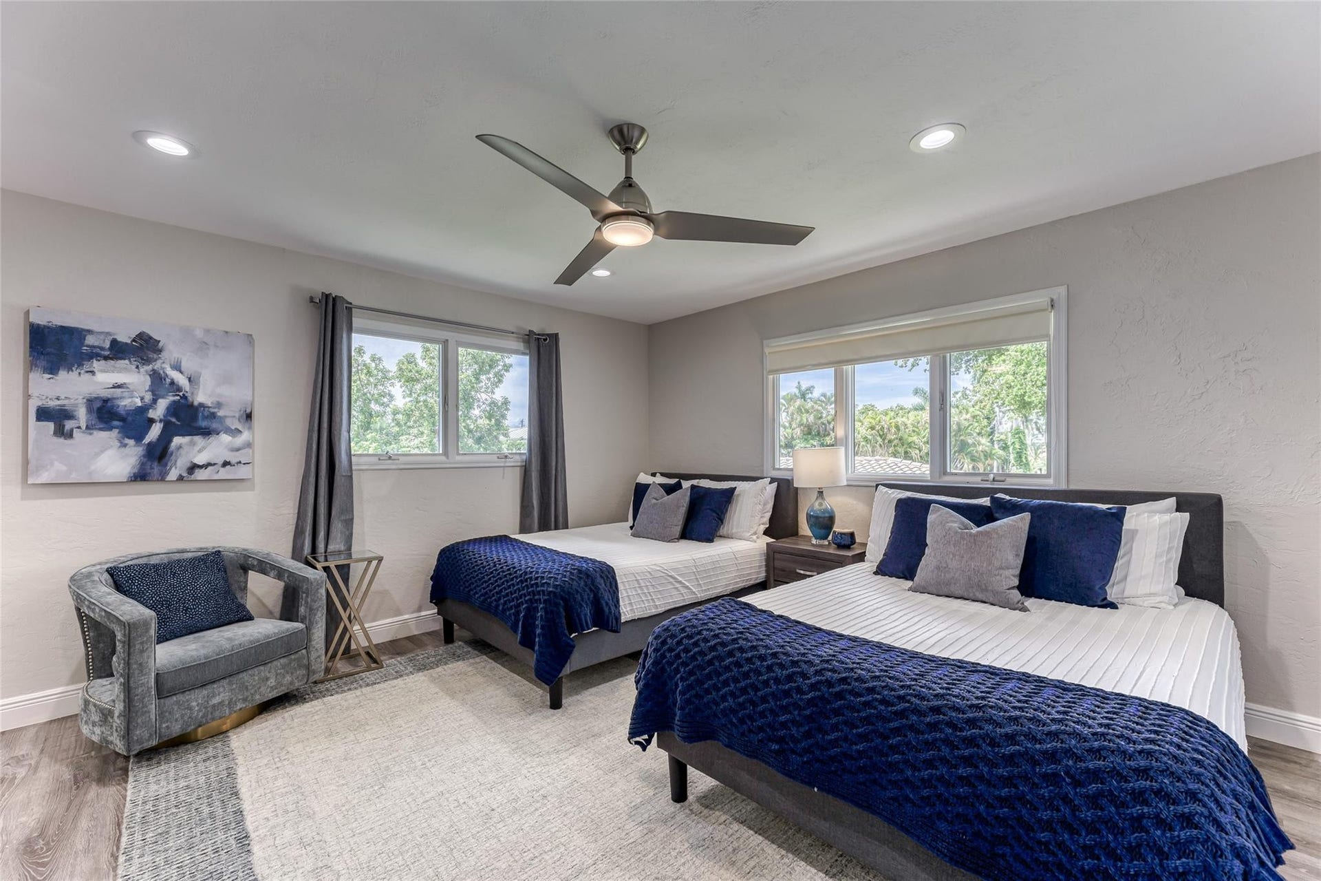 616 1st Key Drive, Fort Lauderdale, FL 33304 BEDROOM #3 Two Queen Size Beds En Suite Bathroom Smart TV