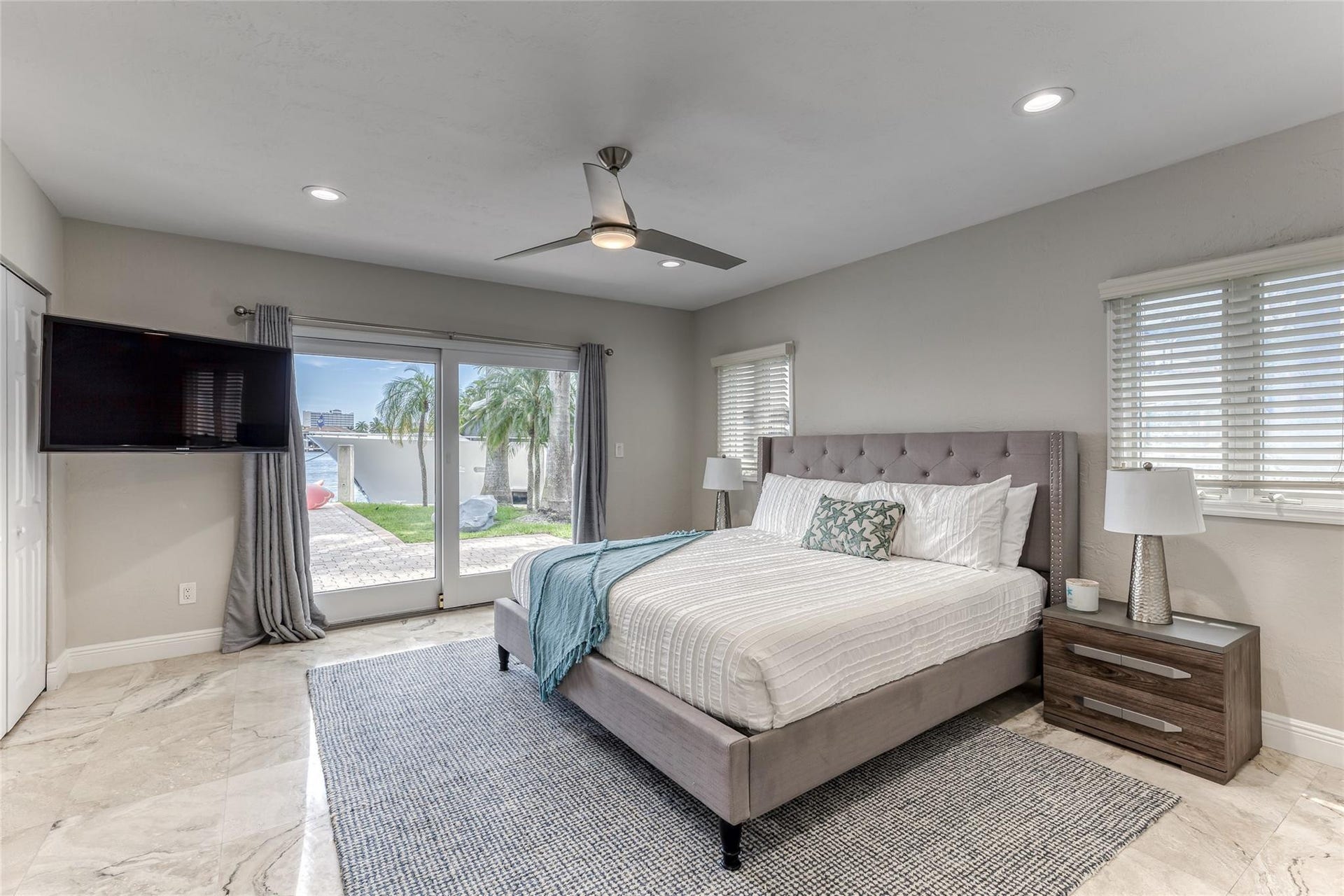 616 1st Key Drive, Fort Lauderdale, FL 33304 BEDROOM #5 (Downstairs) exits to Pool King Size Bed Jack n Jill Bathroom Smart TV