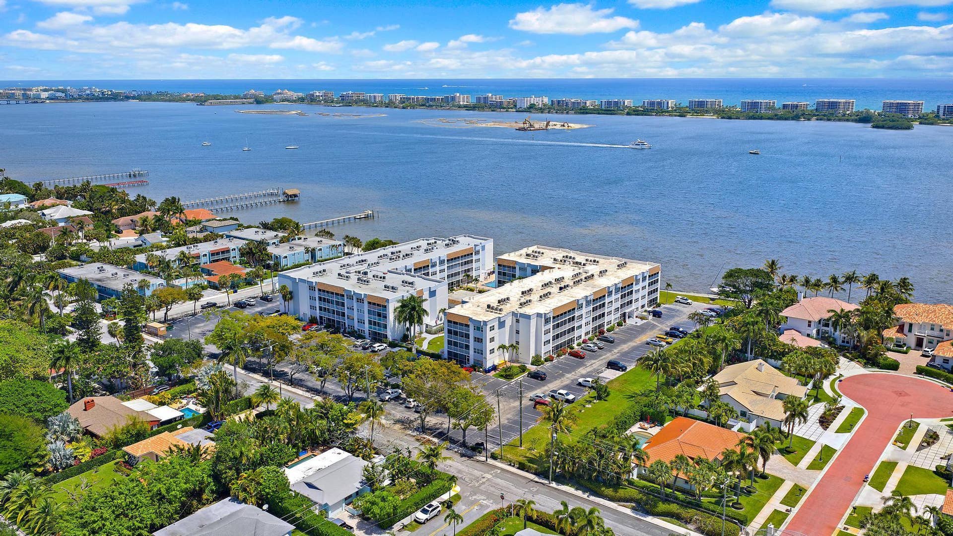 1516 S LAKESIDE Drive, #106, Lake Worth Beach, FL 33460 1516 s lakeside building waterfront