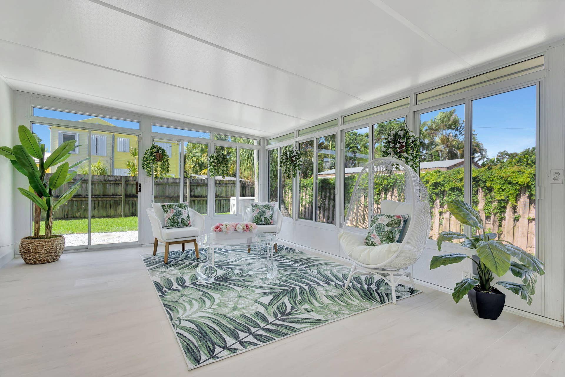 338 Palmetto Street, West Palm Beach, FL 33405 Screened Patio