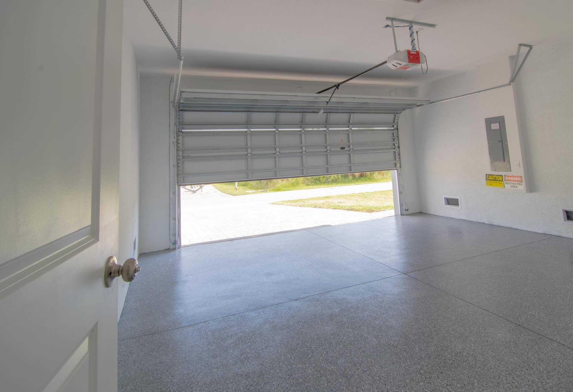 Garage with Automatic Door