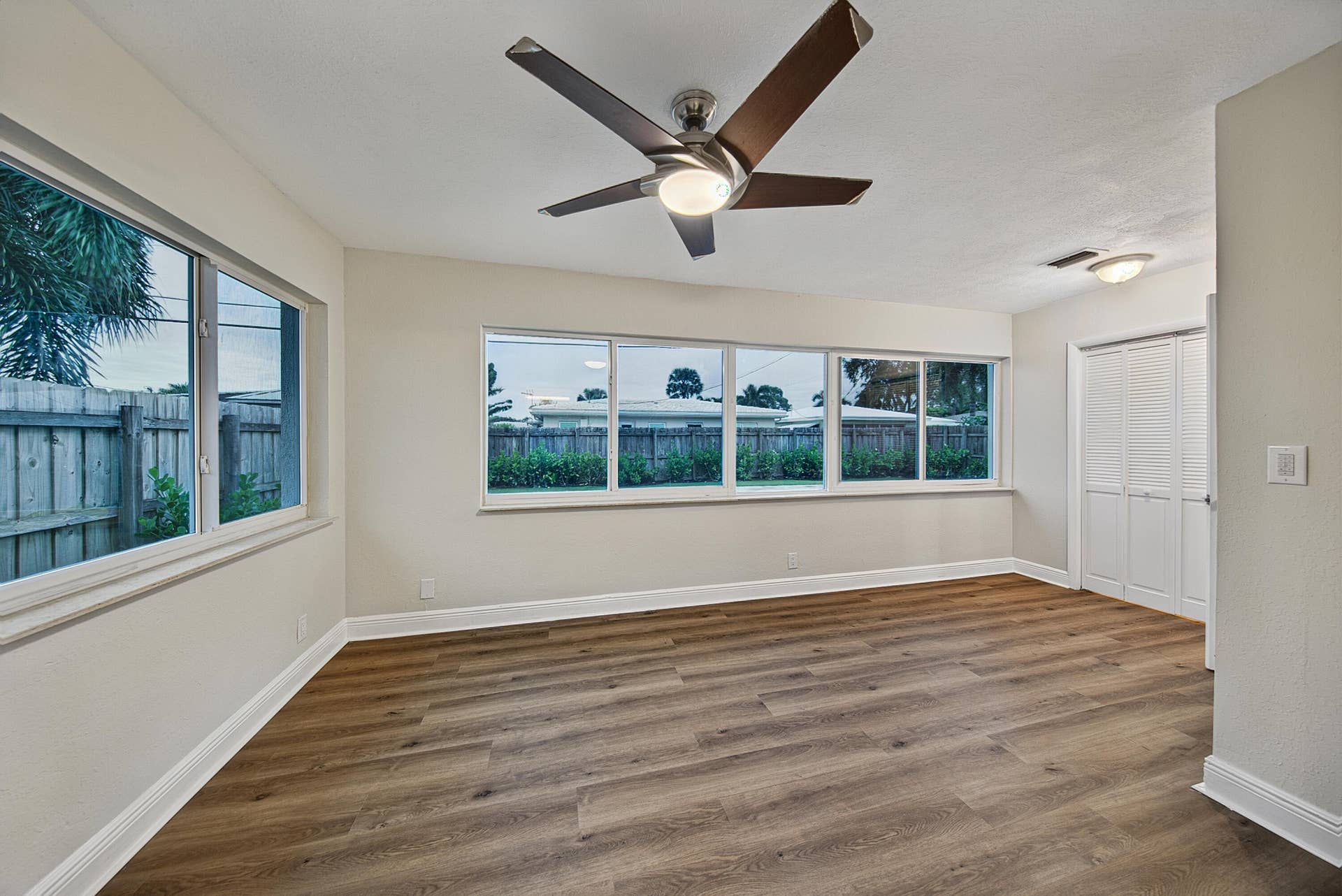 341 NE 45TH Street, Oakland Park, FL 33334 Primary Bedroom
