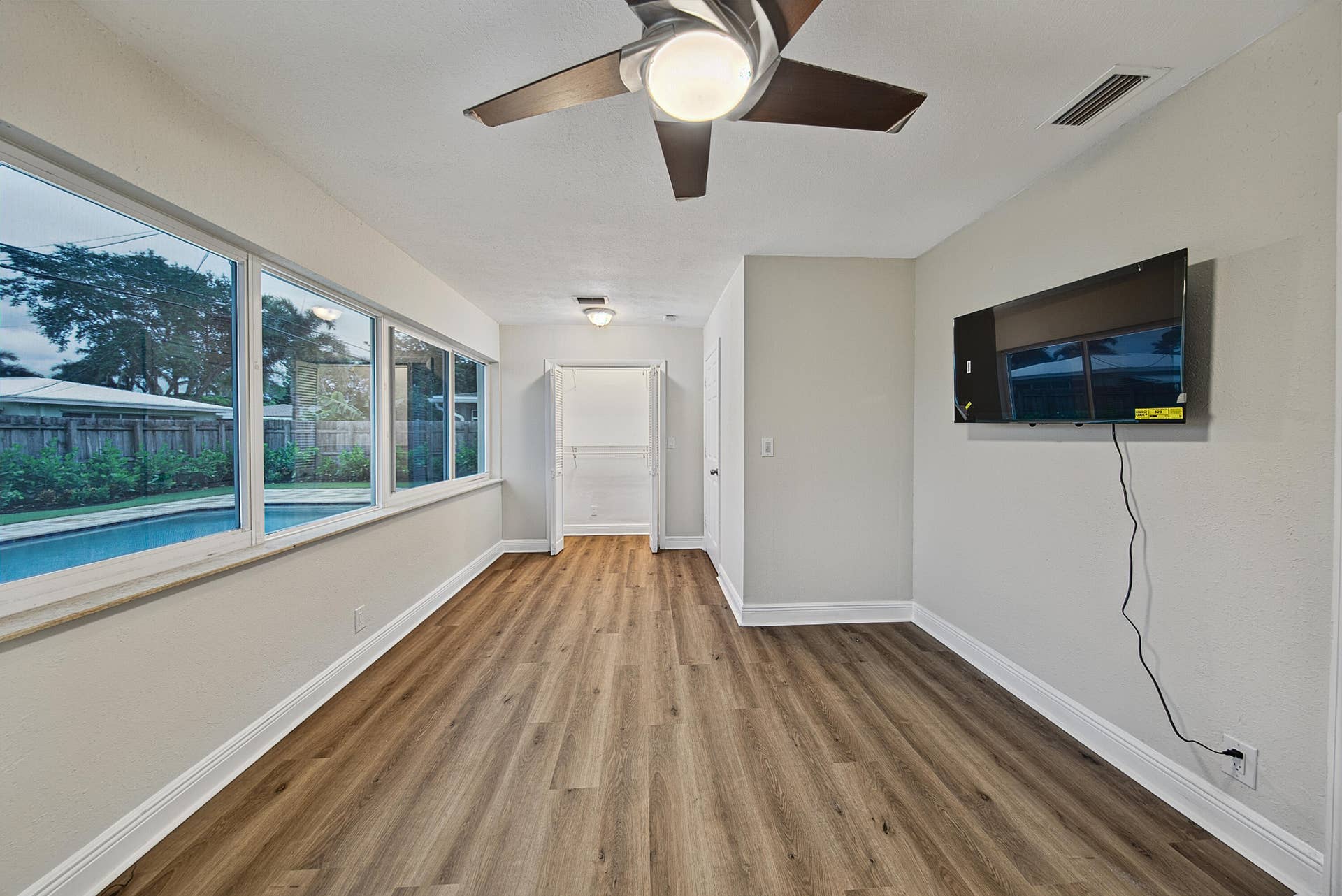 341 NE 45TH Street, Oakland Park, FL 33334 Primary Bedroom