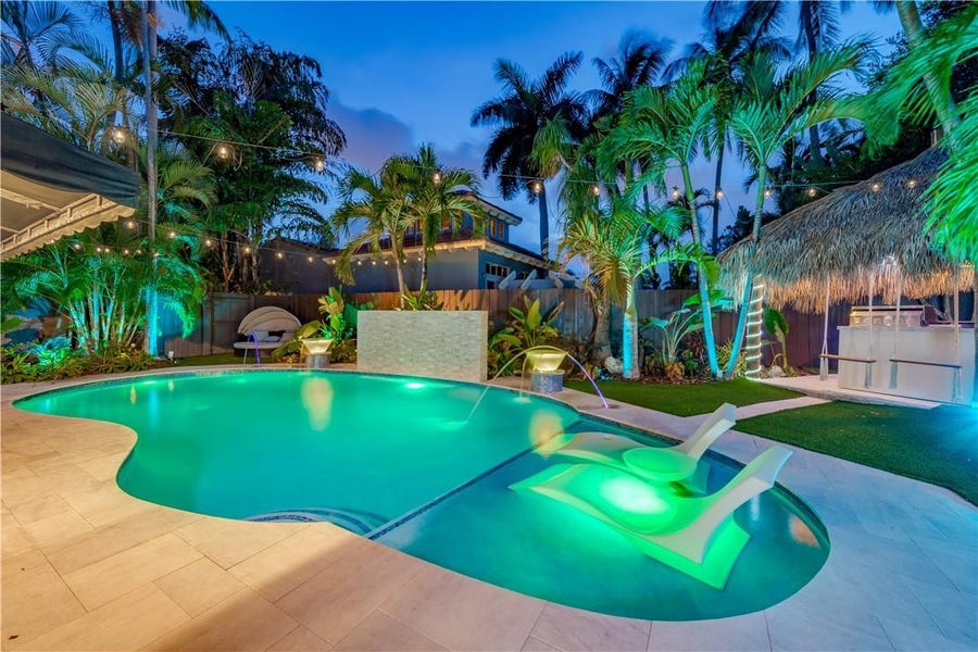 Property photo for 417 NE 15th Avenue, Fort Lauderdale, FL
