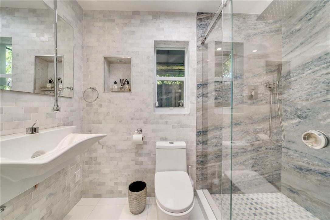 Bathroom #2