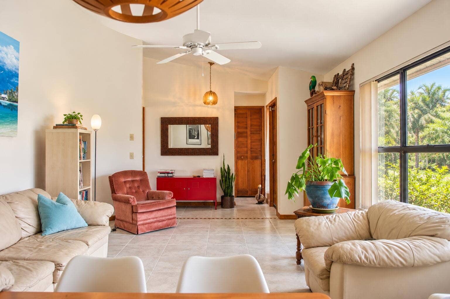 2522 SE Delano Road, Port St Lucie, FL 34952 Entry/Living Room
