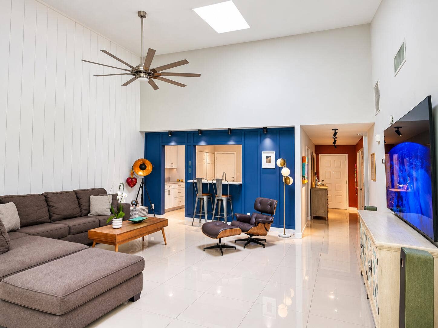 Living Room 4