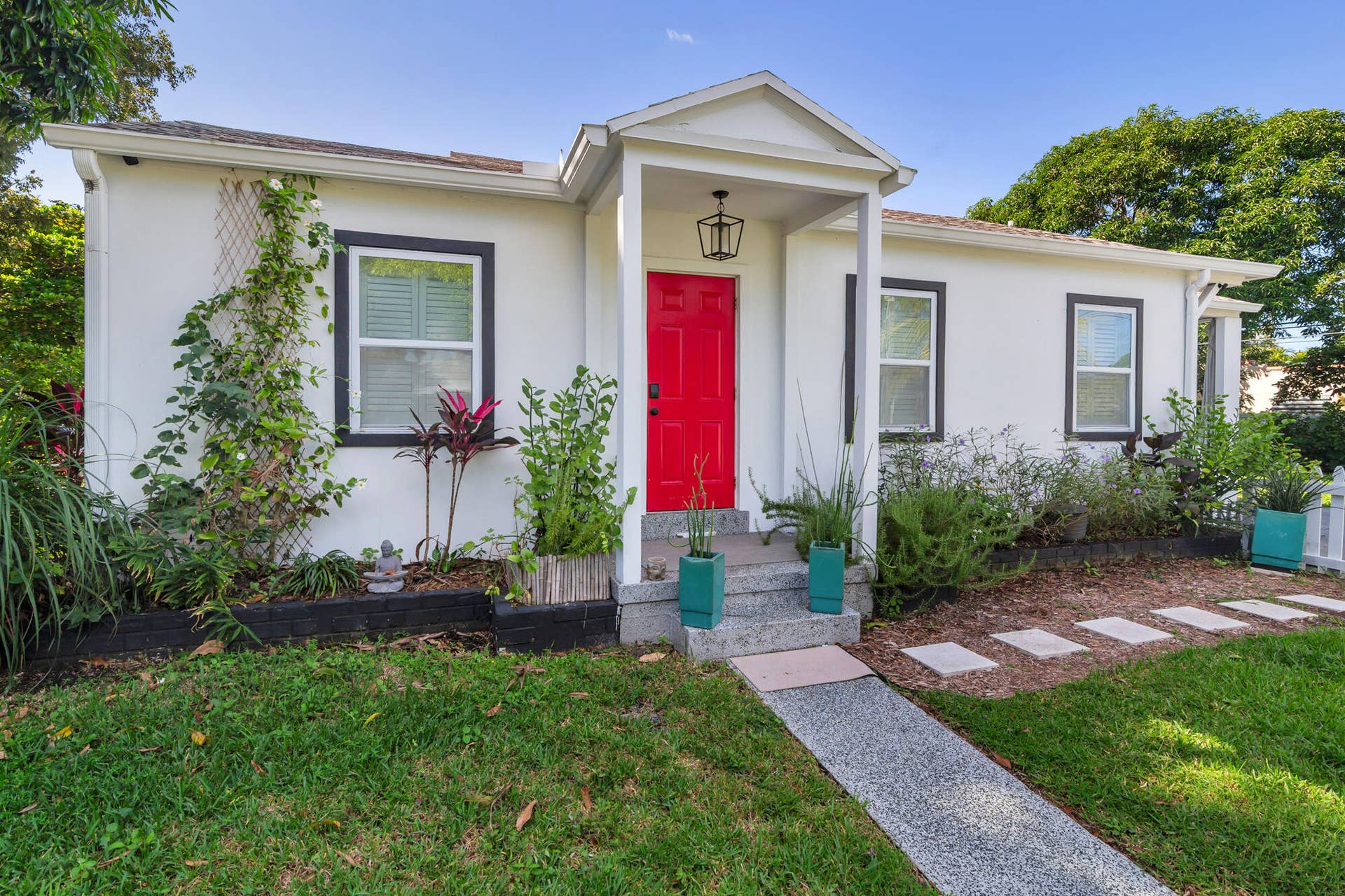 5801 GARDEN Avenue, West Palm Beach, FL 33405 low-1