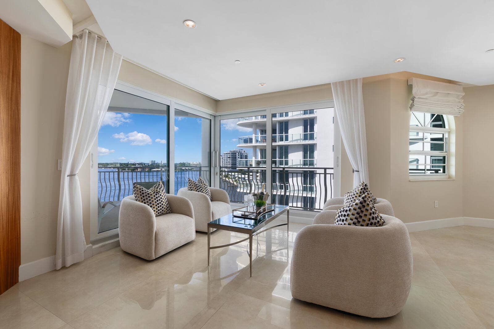 301 N Birch Road, #7N, Fort Lauderdale, FL 33304 Living Room
