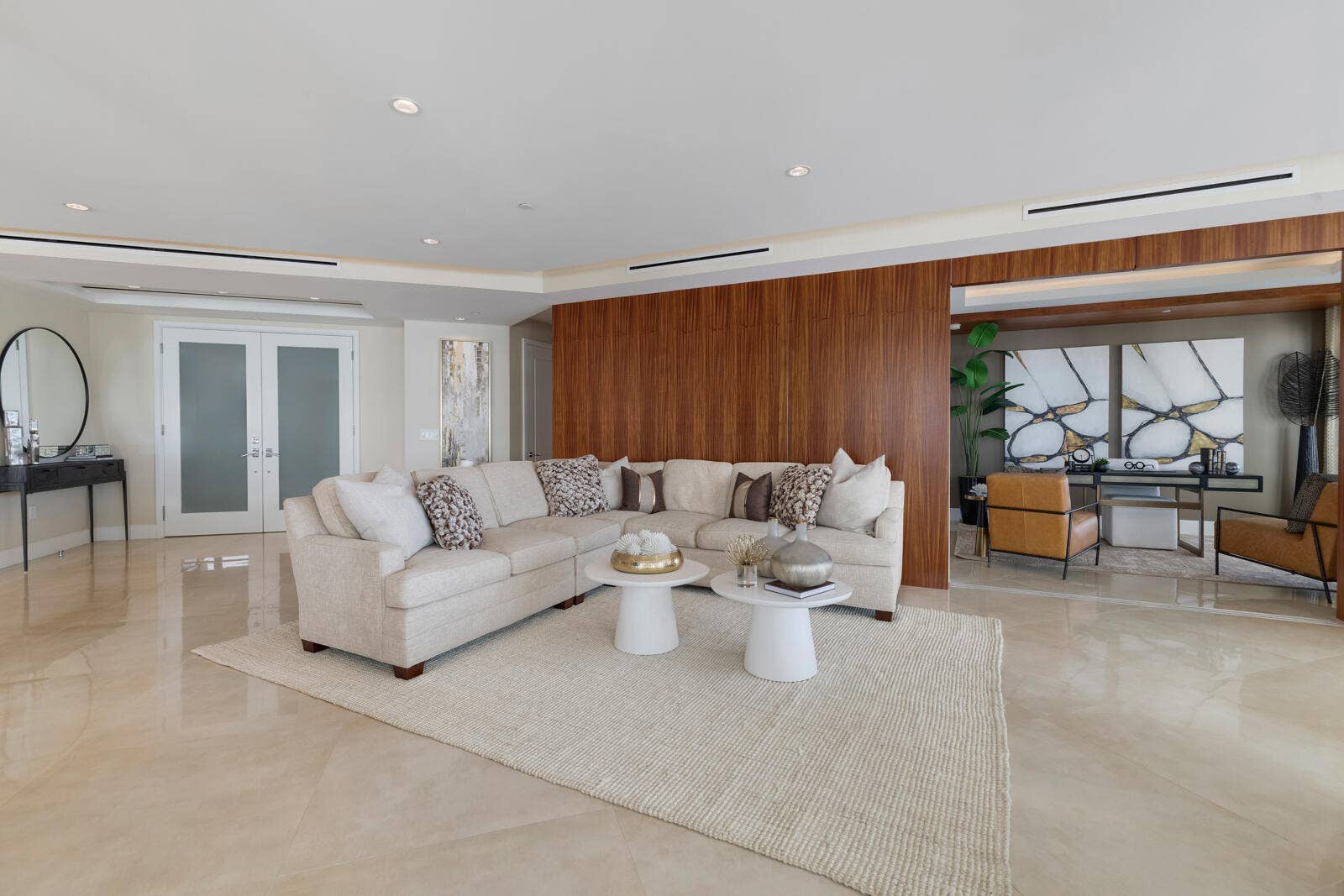 301 N Birch Road, #7N, Fort Lauderdale, FL 33304 Living Room