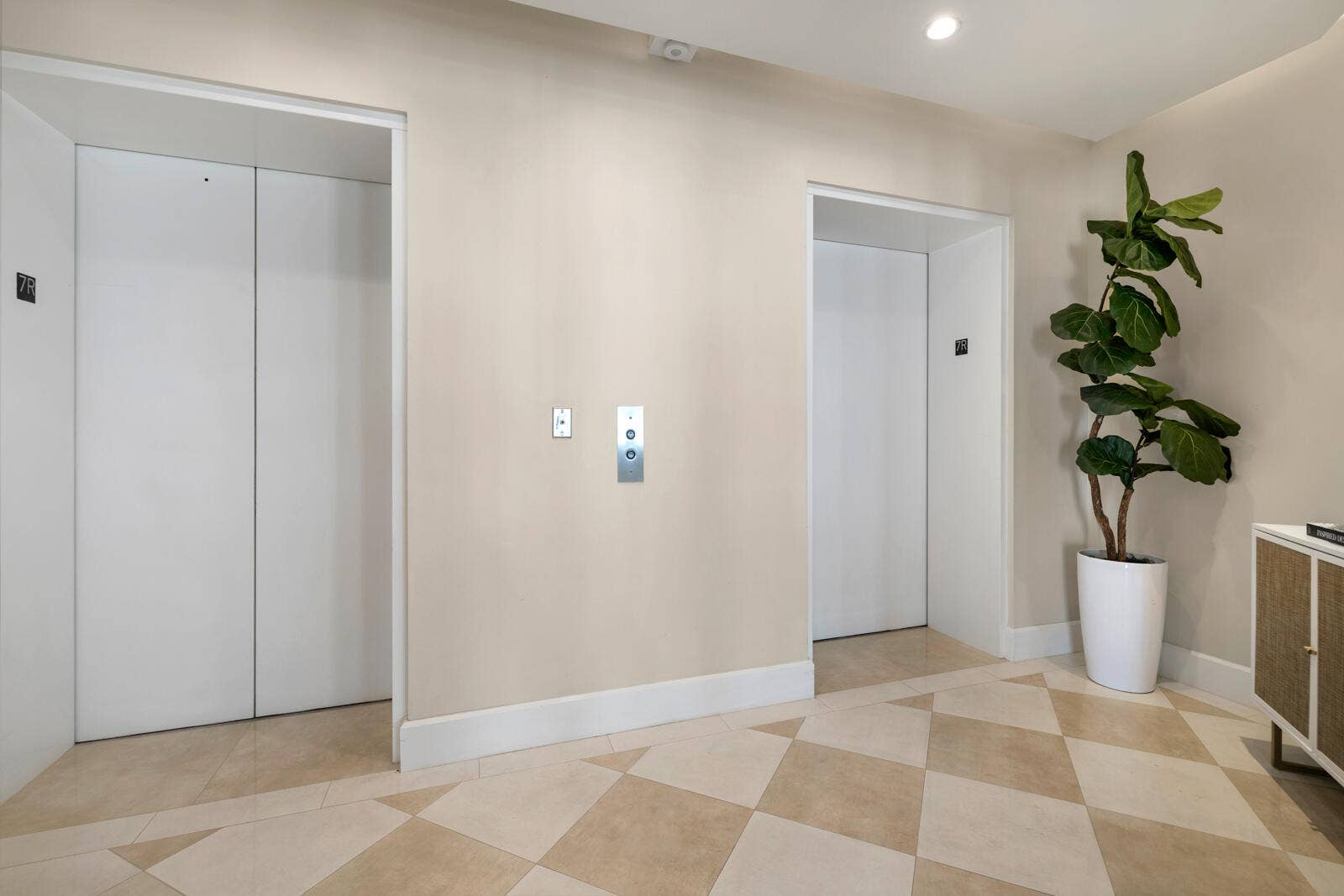 301 N Birch Road, #7N, Fort Lauderdale, FL 33304 Private elevator entry