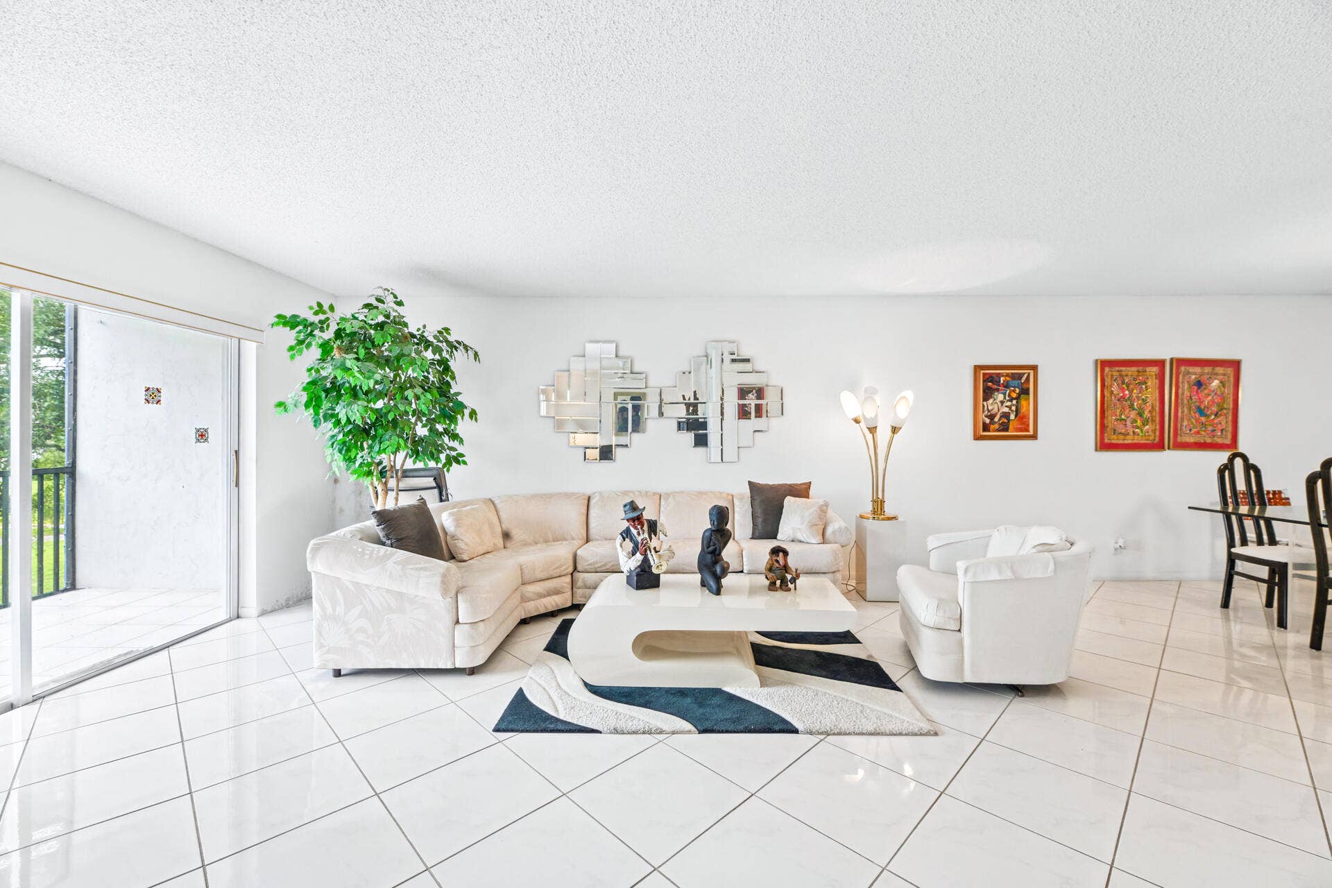 20261022 - 6260 South Falls Circle Drive