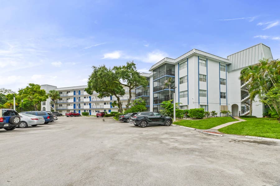 Property photo for 6260 S FALLS CIR Drive, #303, Lauderhill, FL