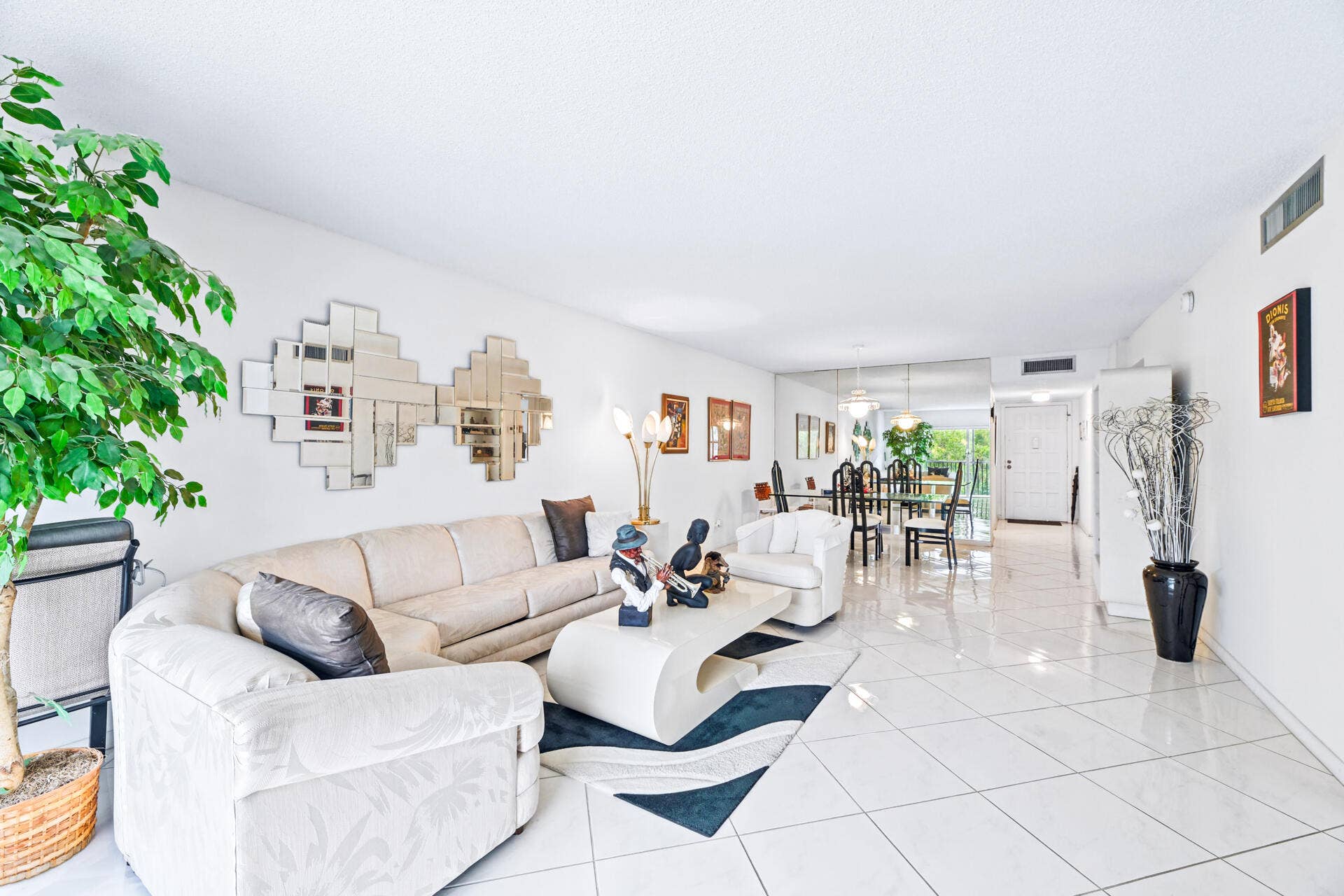 20261022 - 6260 South Falls Circle Drive