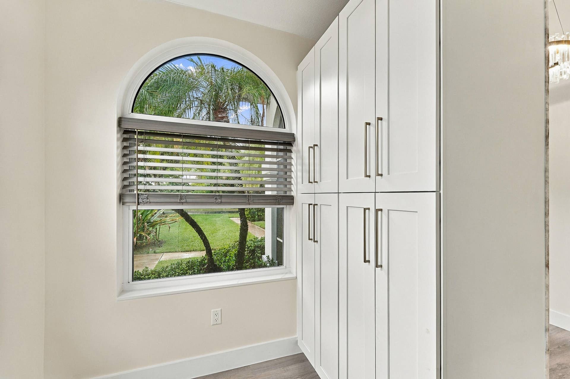 2398 SARATOGA BAY Drive, West Palm Beach, FL 33409 breakfast area/nook - great for bench seating