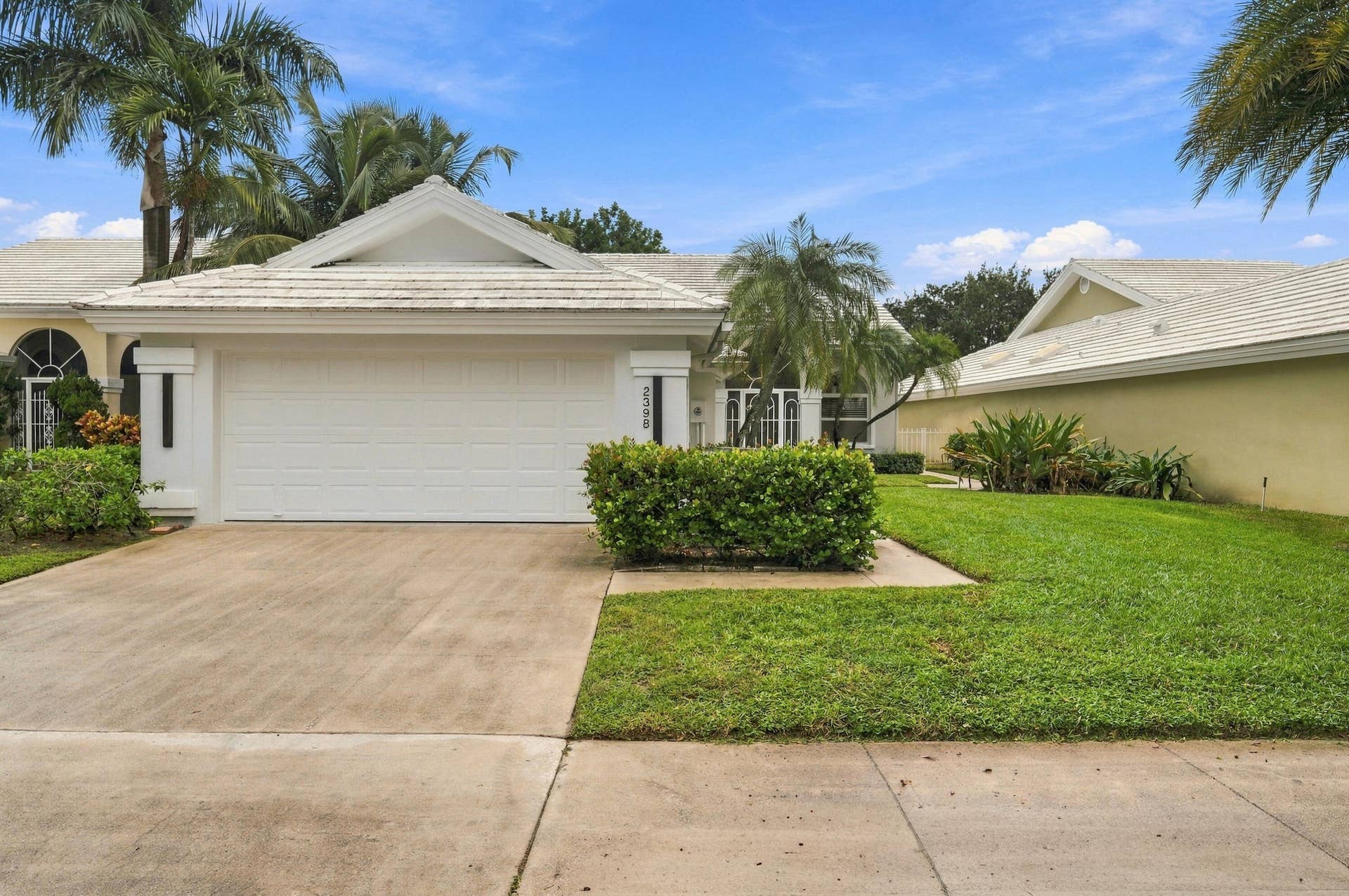 2398 SARATOGA BAY Drive, West Palm Beach, FL 33409 Freshly painted