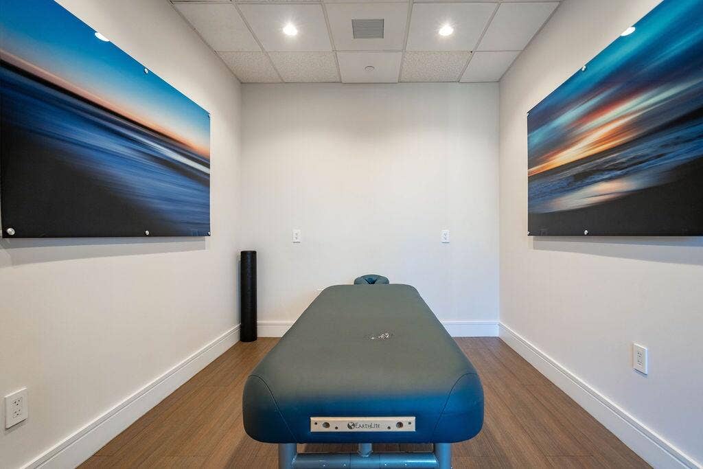 27 Spa Treatment Room, Natural Light