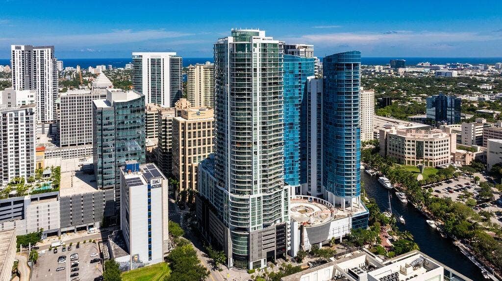 32 Building Aerial to the Ocean, Natural