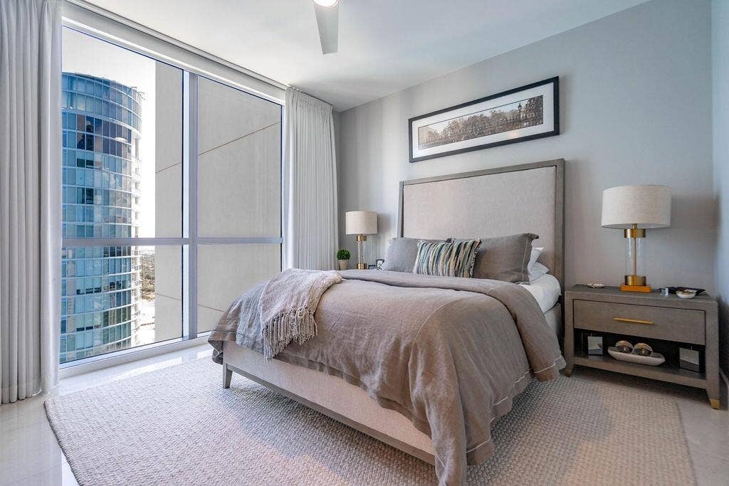 20 Guest Bedroom, Natural Light - Copy