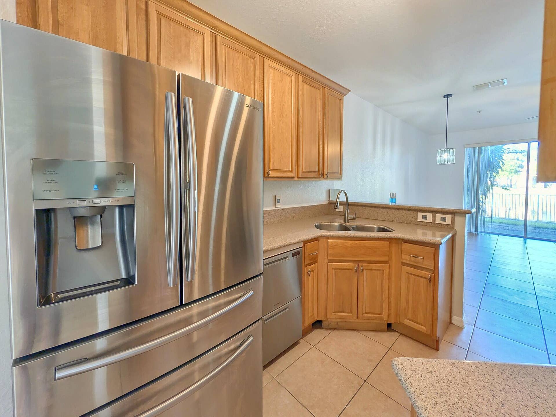 05_03_kitchen_fridge