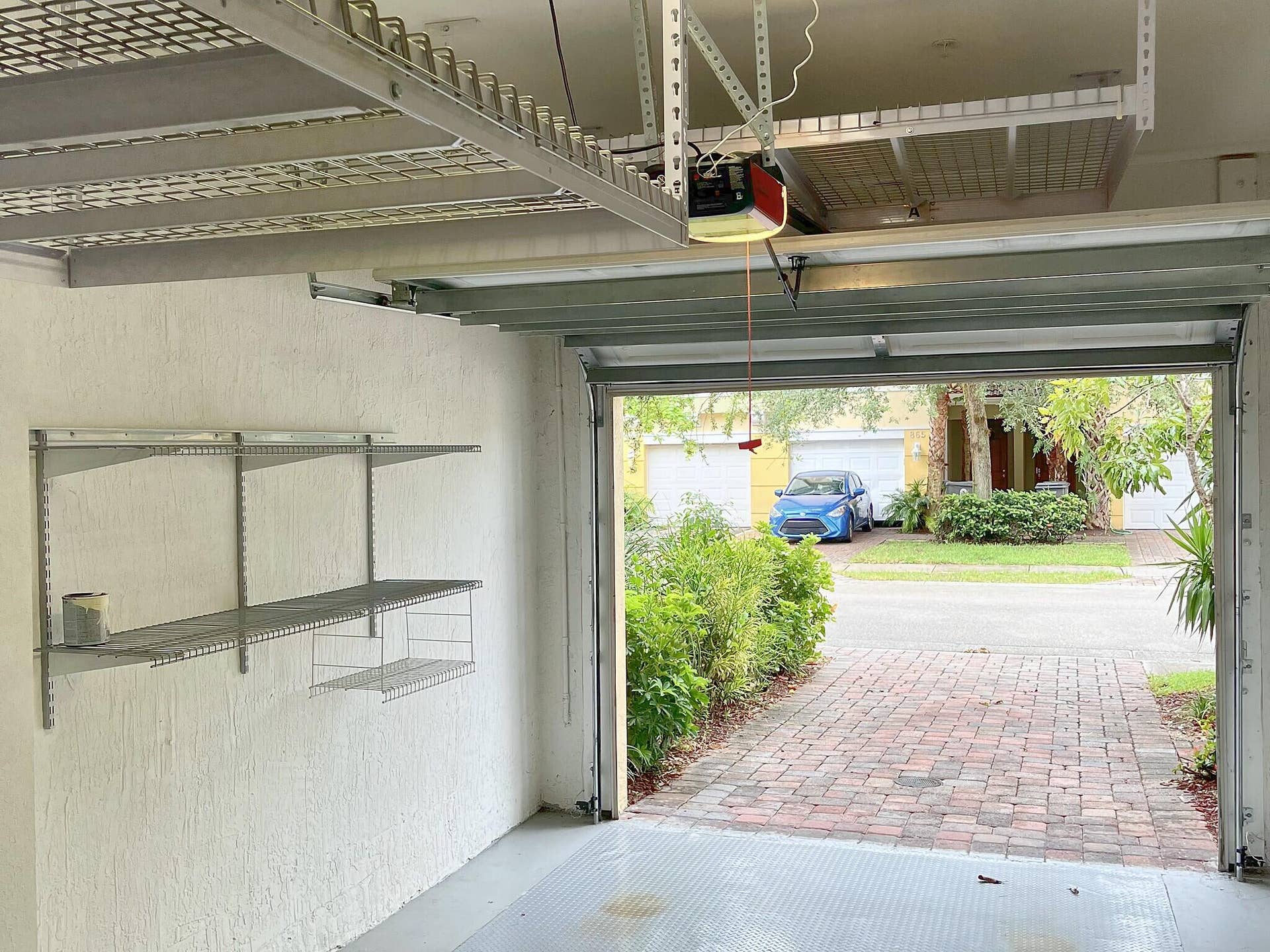 19_b09_garage_c