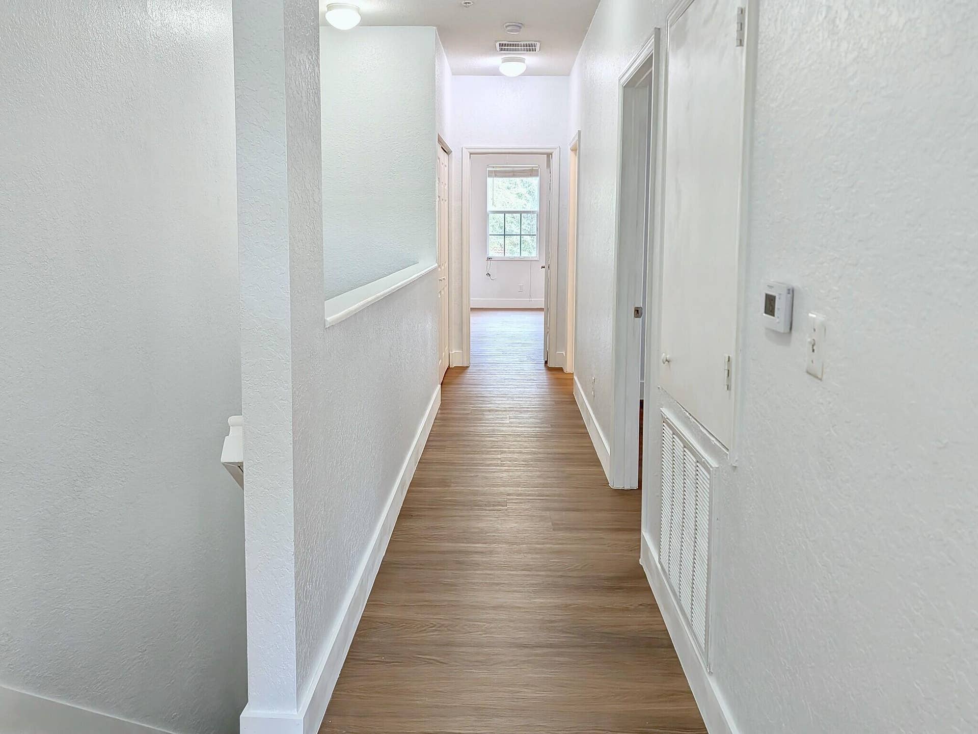 11_04_upstairs_hall_b