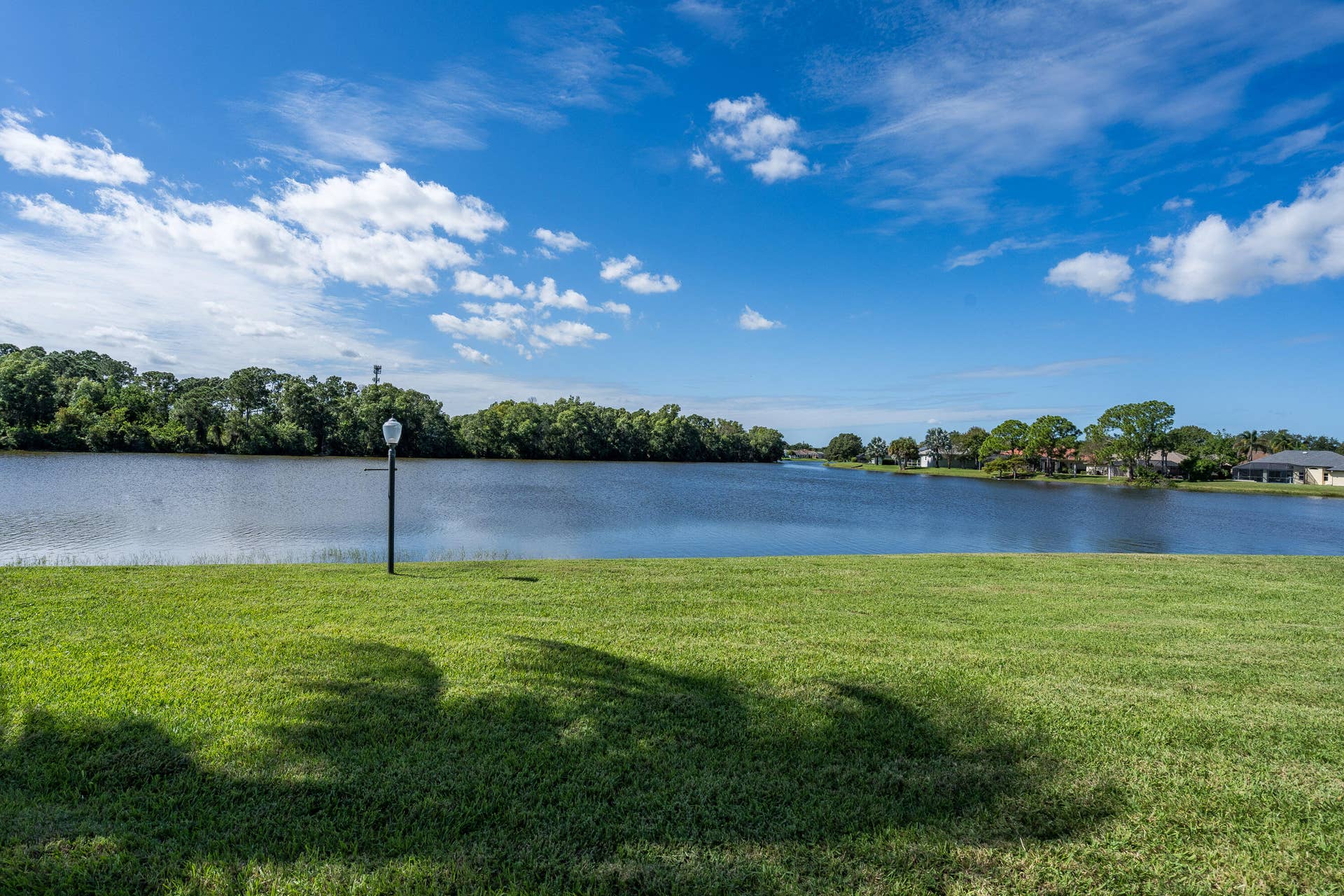 460 SW Vista Lake Drive-9