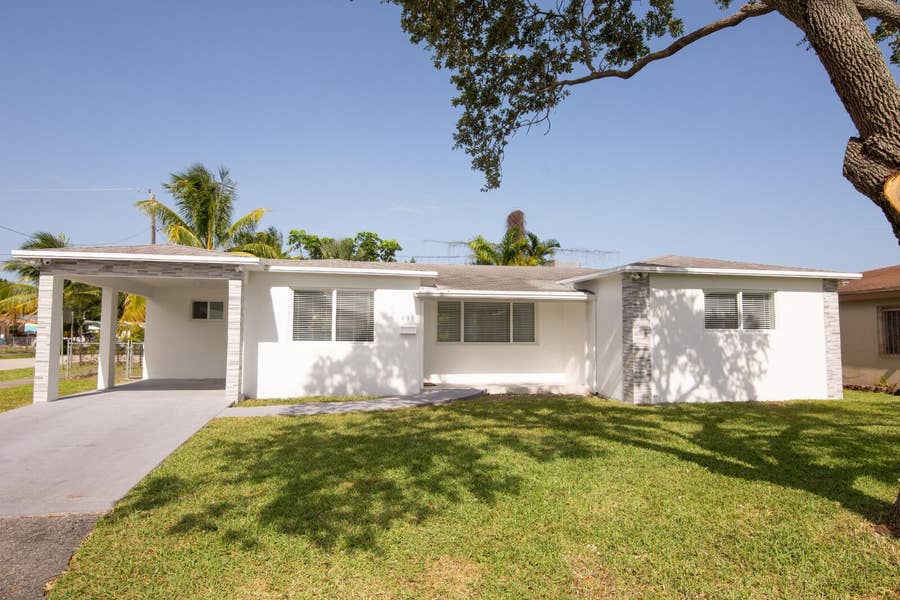 Property photo for 401 SW 6TH Avenue, #1, Hallandale Beach, FL