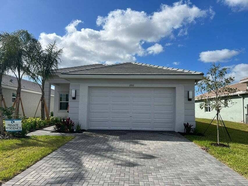 13352 SW River Rock Road, Port St Lucie, FL 34987 20250423161130426710000000-o