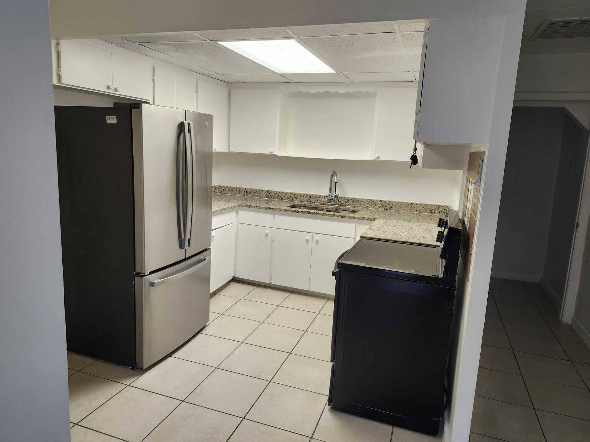 119 S PRICE Street S, Lake Worth, FL 33461 Kitchen