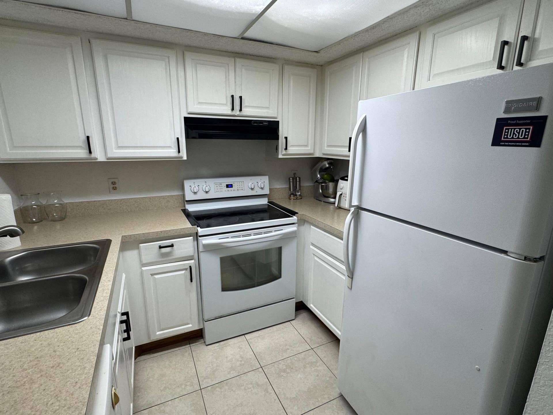 1500 SE Royal Green Circle, #204, Port St Lucie, FL 34952 Kitchen 2