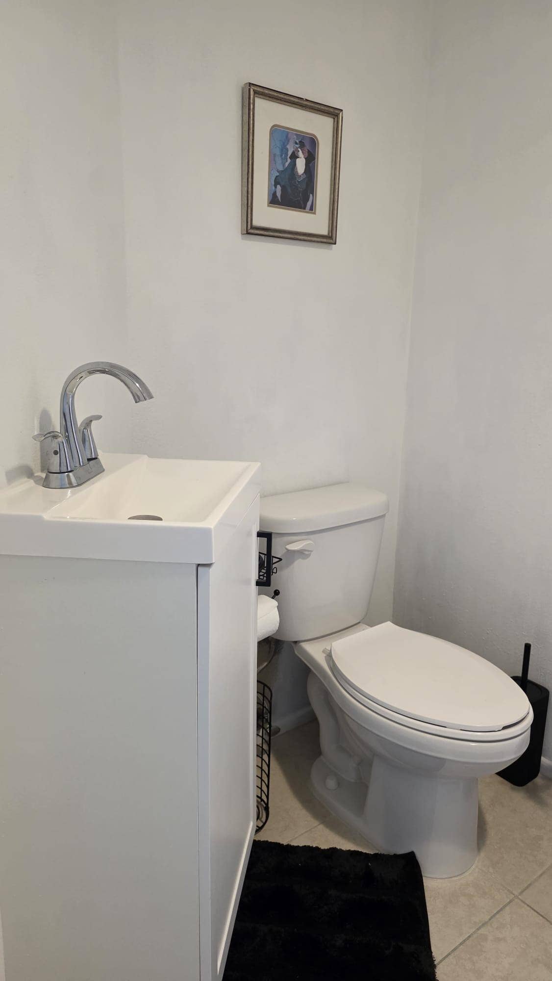 1500 SE Royal Green Circle, #204, Port St Lucie, FL 34952 Main bathroom
