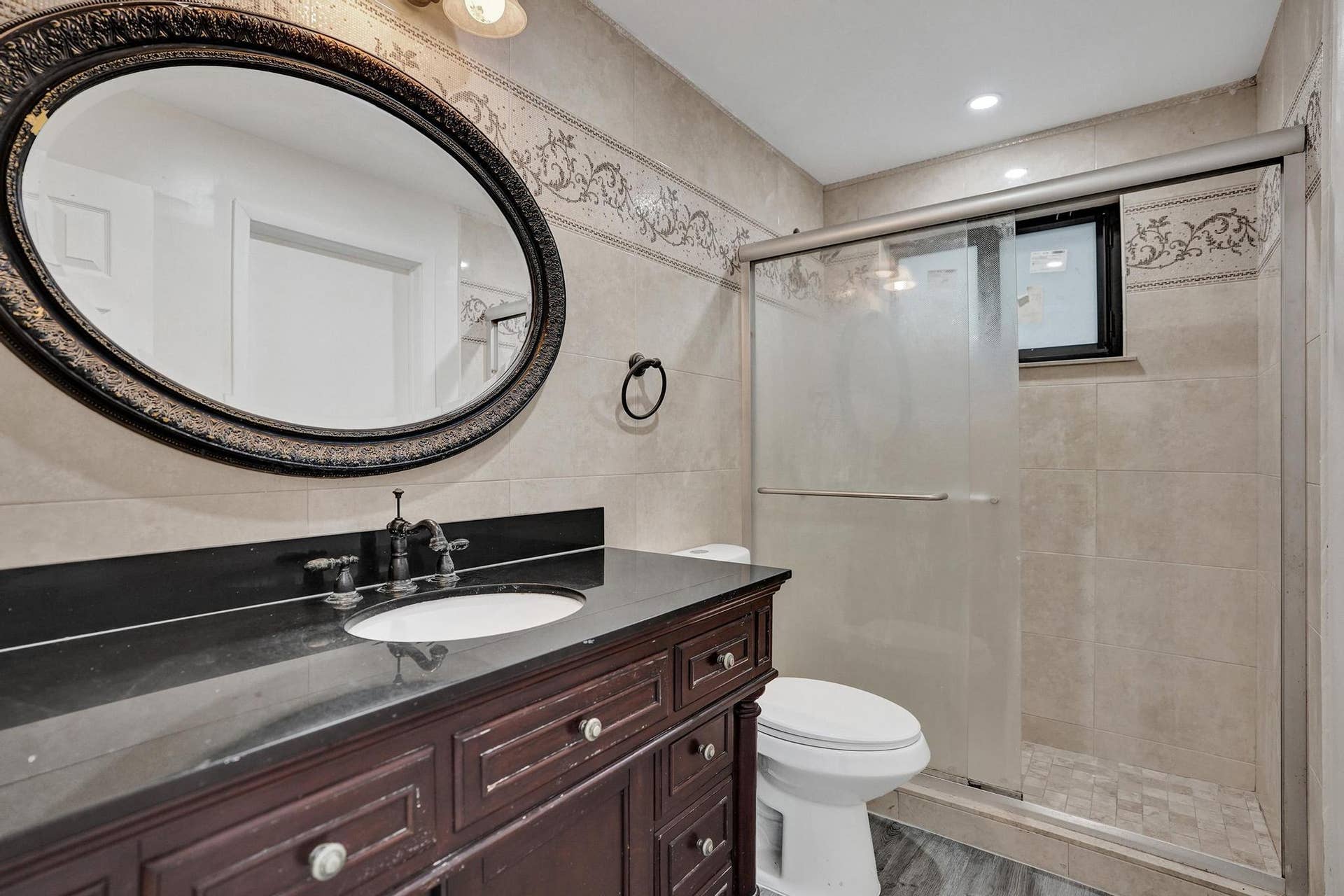 393 CYPRESS Avenue, West Palm Beach, FL 33415 DSC03749