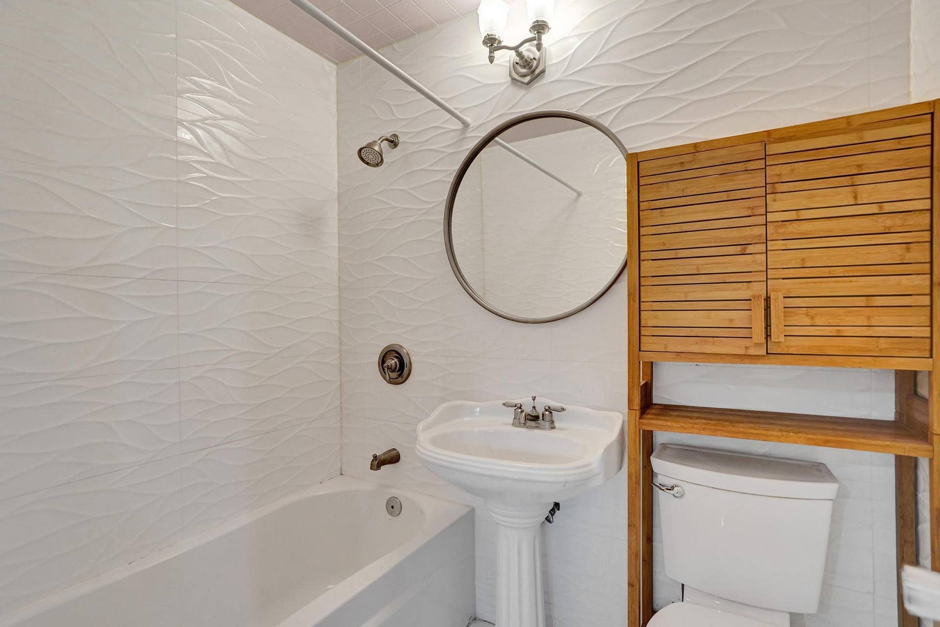 393 CYPRESS Avenue, West Palm Beach, FL 33415 DSC03746
