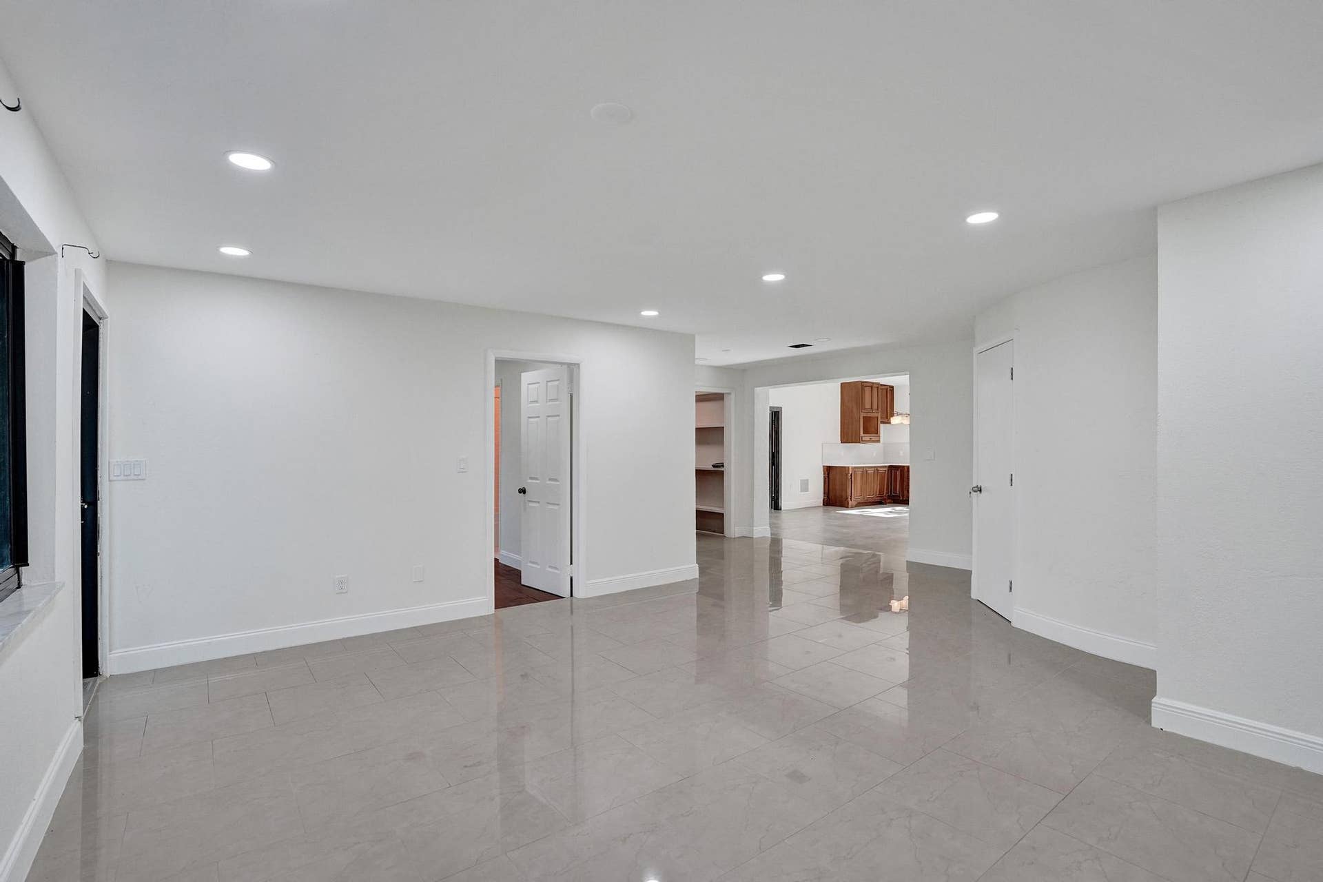 393 CYPRESS Avenue, West Palm Beach, FL 33415 DSC03722